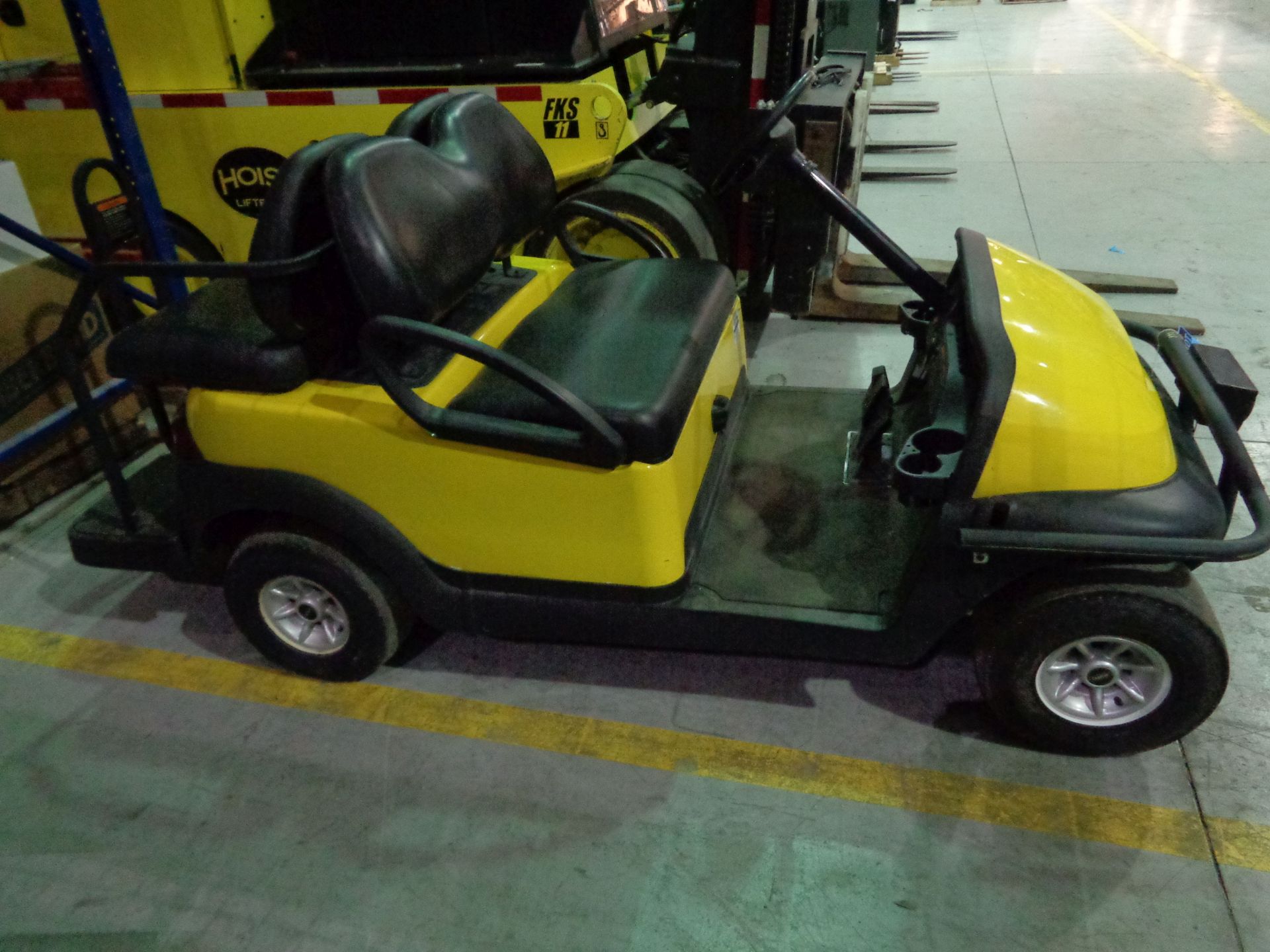 CLUB CAR ELECTRIC GOLF CART WITH REAR SEATING AND BATTERY CHARGER - Image 4 of 4