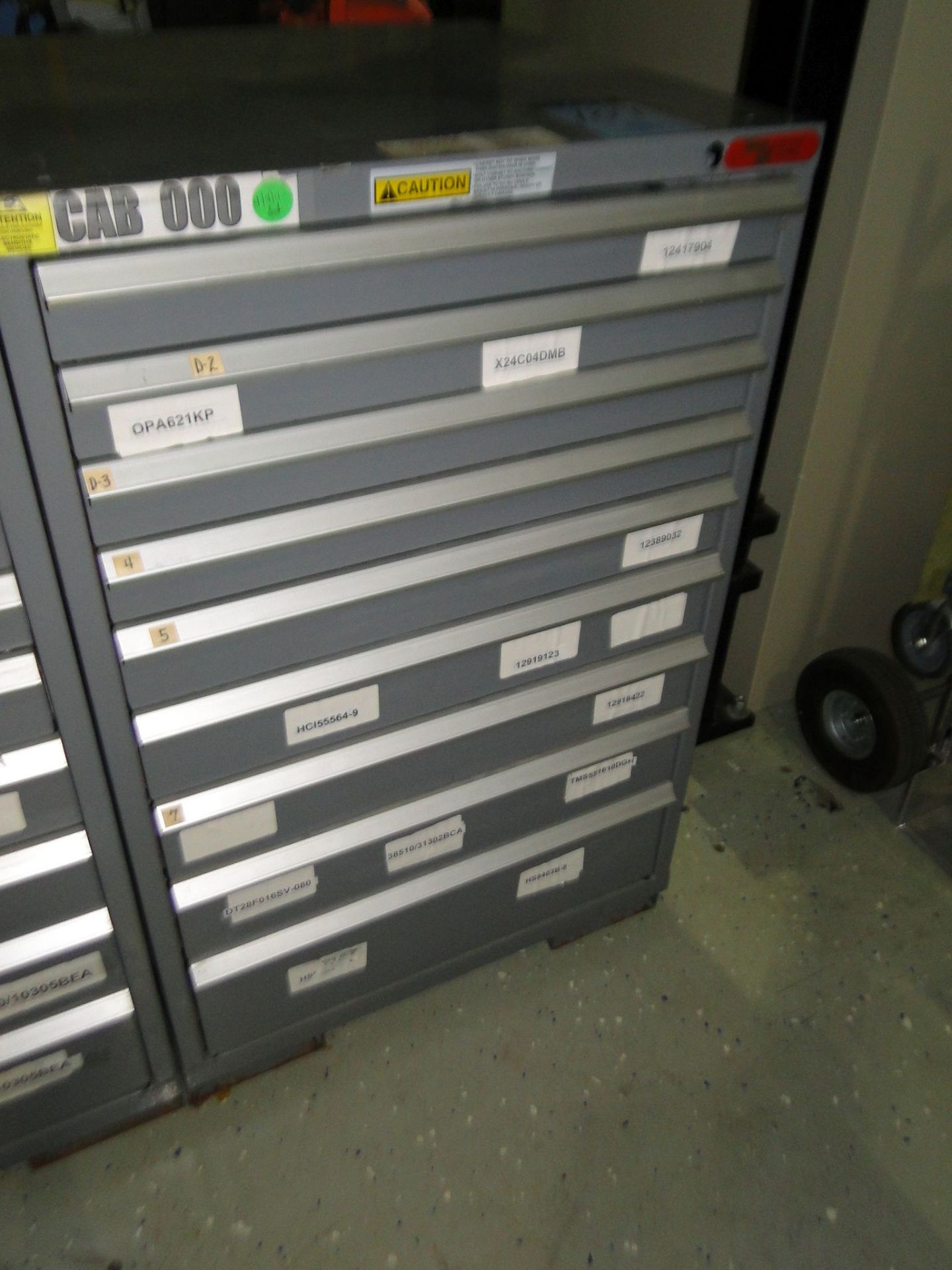 9-DRAWER STOR-LOC TOOLING CABINET