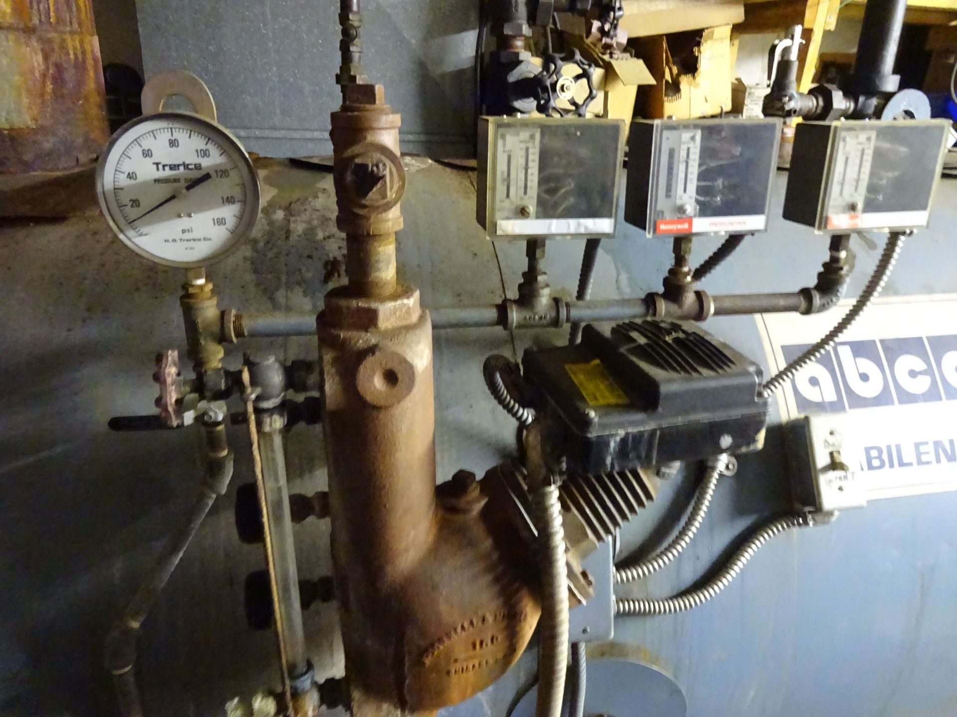**50 HP ABCO INDUSTRIES INC. MODEL 30-C NATURAL GAS FIRED STEAM BOILER; S/N 8627, NATIONAL BOARD # - Image 3 of 6