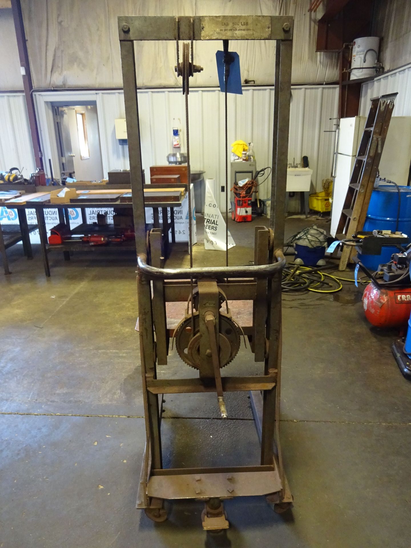 500 LB. MANUAL DIE LIFT - Image 2 of 2