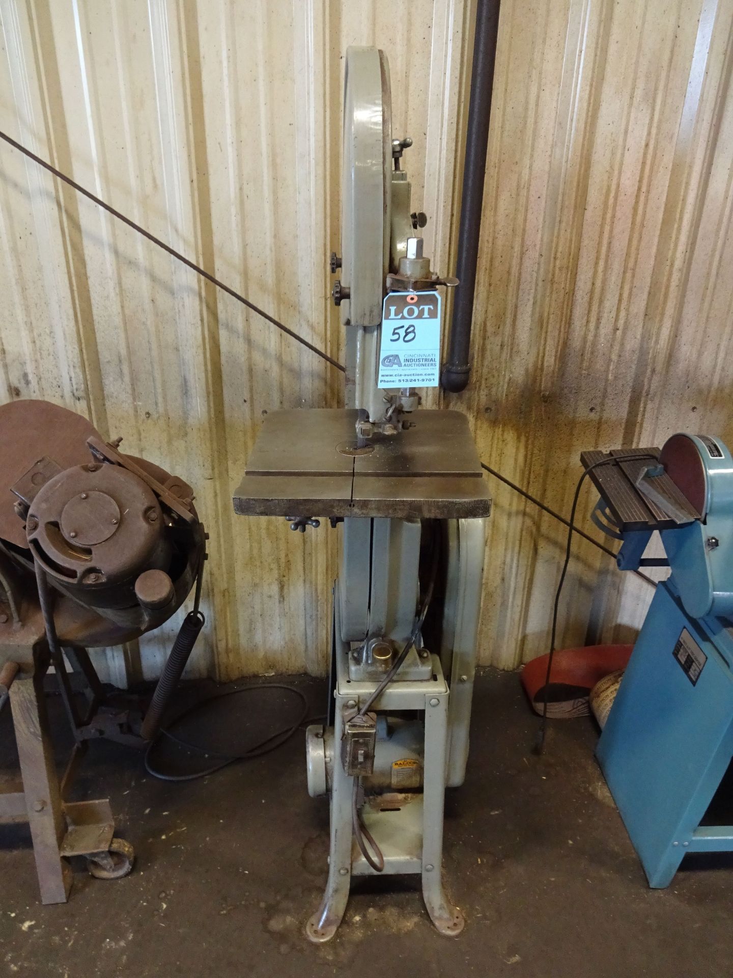 14" DELTA VERTICAL BAND SAW