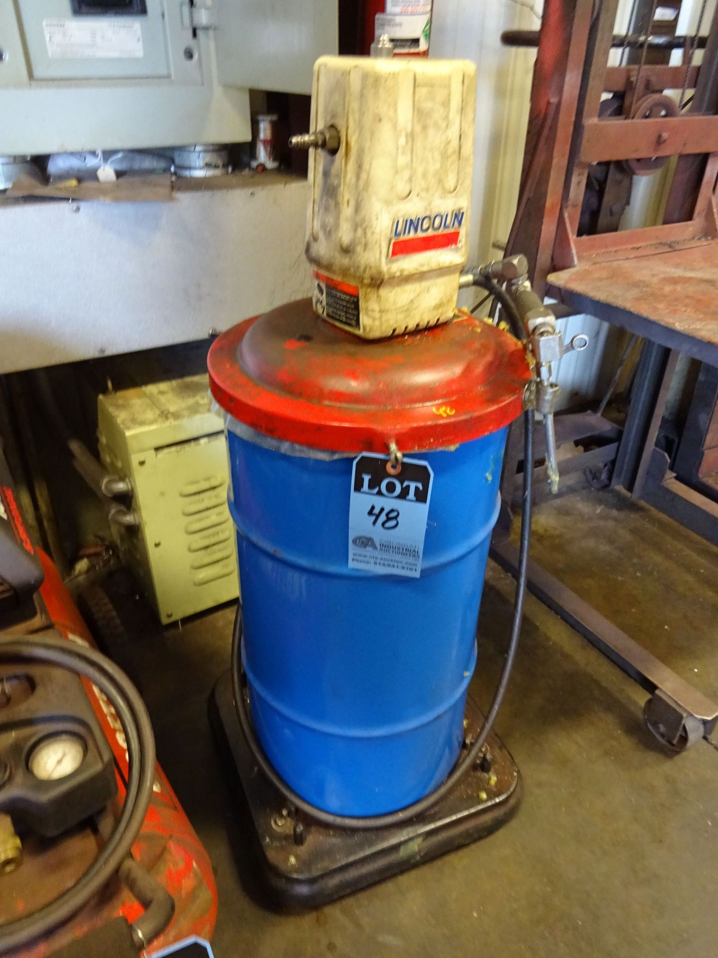 LINCOLN PNEUMATIC GREASE PUMP