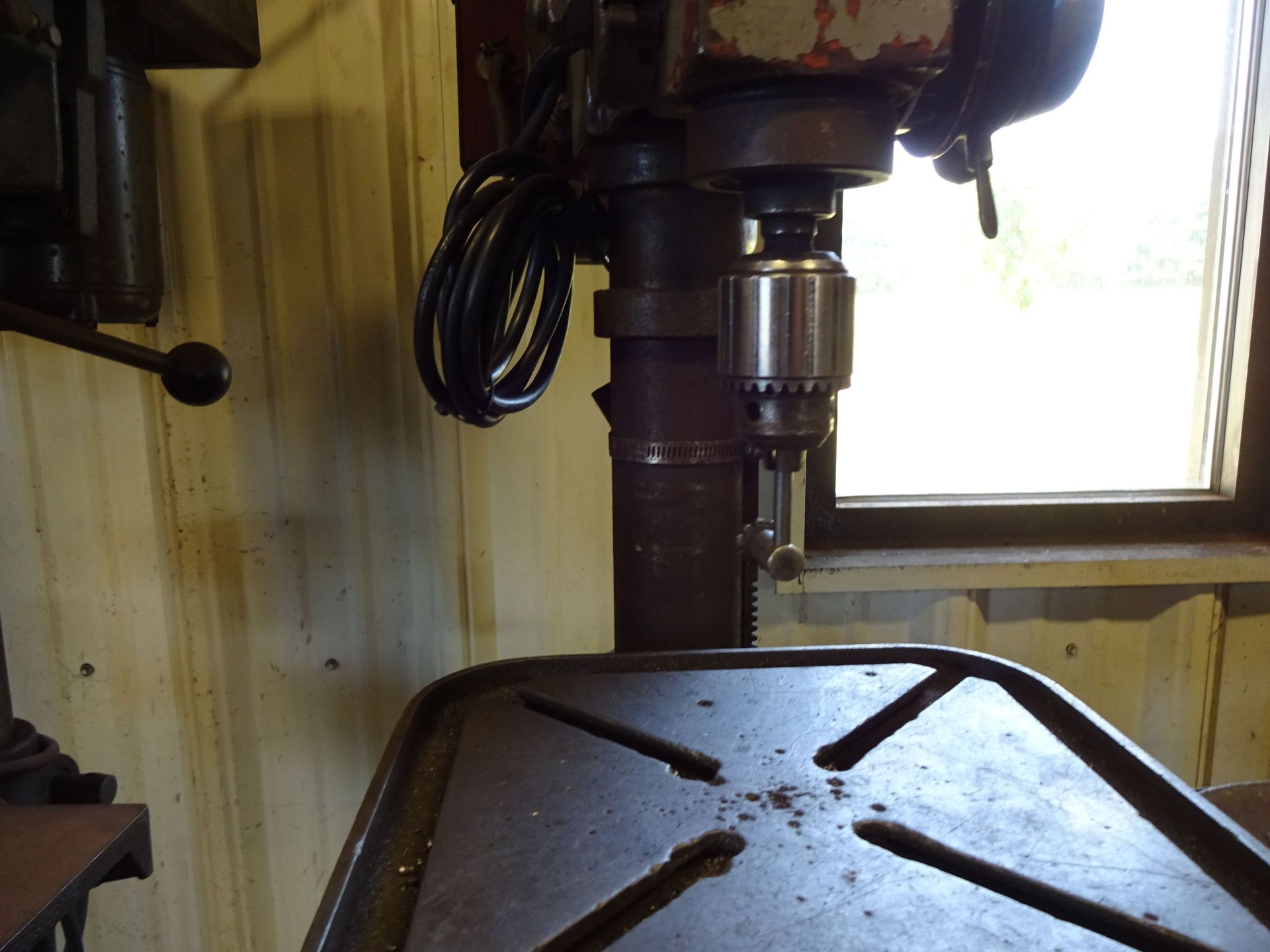 16" ORBIT 12-SPEED PEDASTAL DRILL PRESS - Image 5 of 5