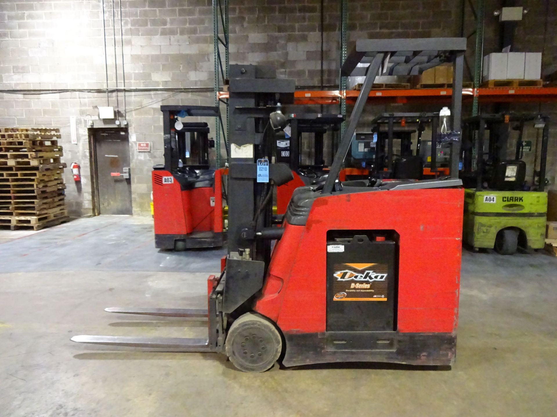 3,000 LB. RAYMOND MODEL R30-C30TT ELECTRIC STAND UP FORKLIFT; S/N R30-00-02180, 251" LIFT HEIGHT,