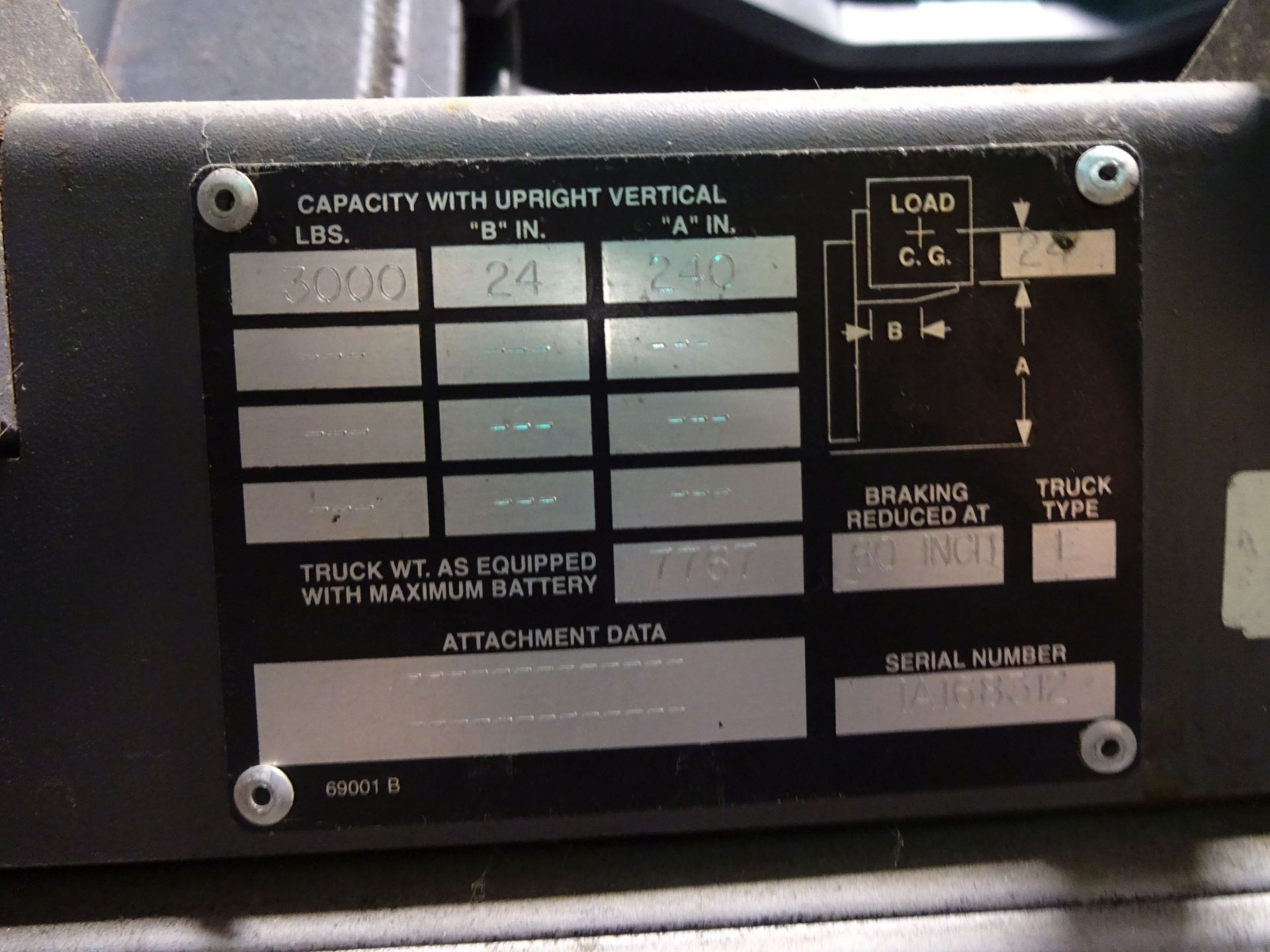 3,000 LB. CROWN MODEL UNKNOWN ELECTRIC REACH TRUCK; S/N 1A168312, 240" LIFT HEIGHT *NO - Image 4 of 4