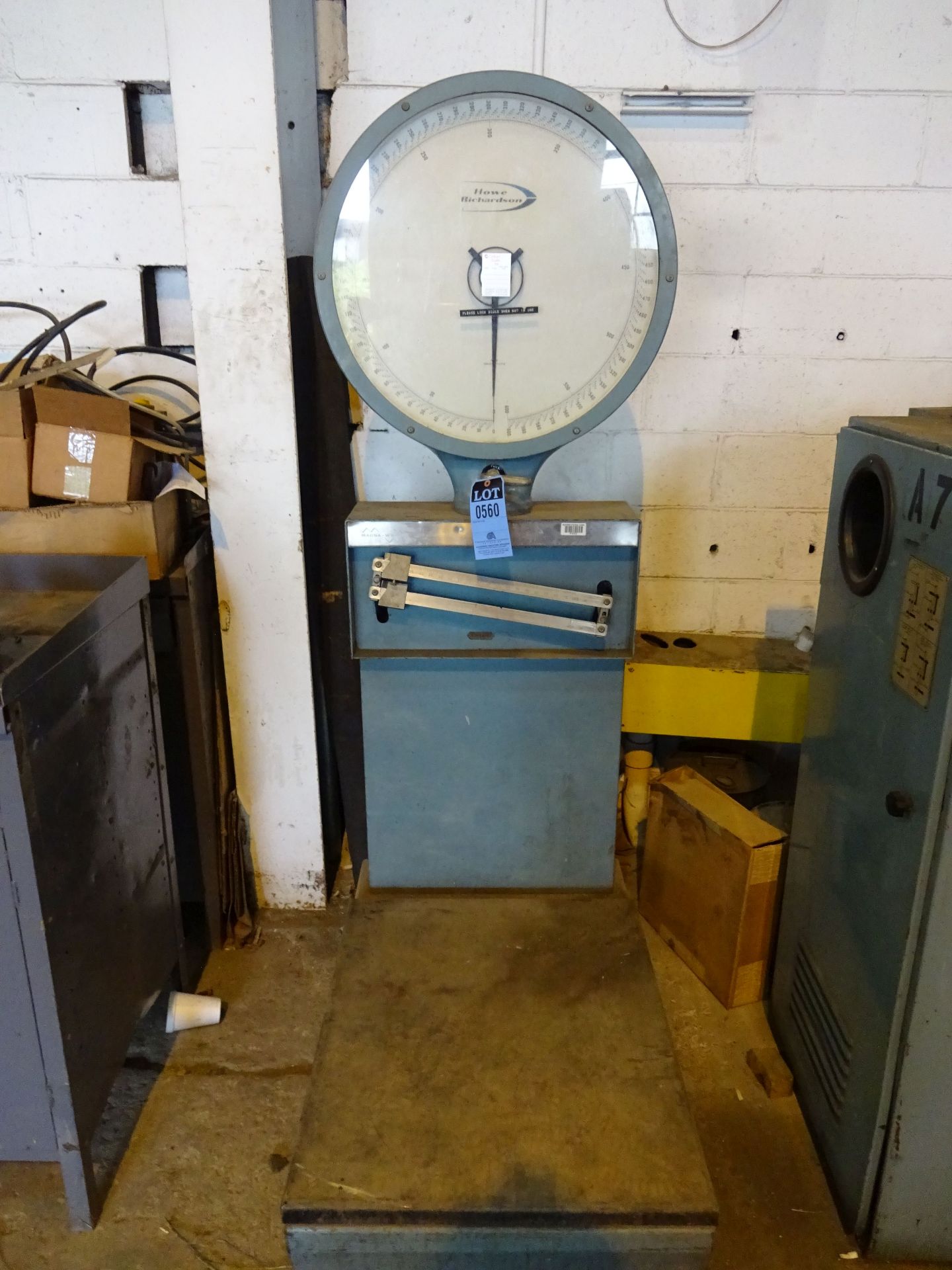 60" HOWE RICHARDSON MAGNE-WIEGH PORTABLE PLATFORM DIAL SCALE, 26" X 32" PLATFORM -------- INDUSTRIAL