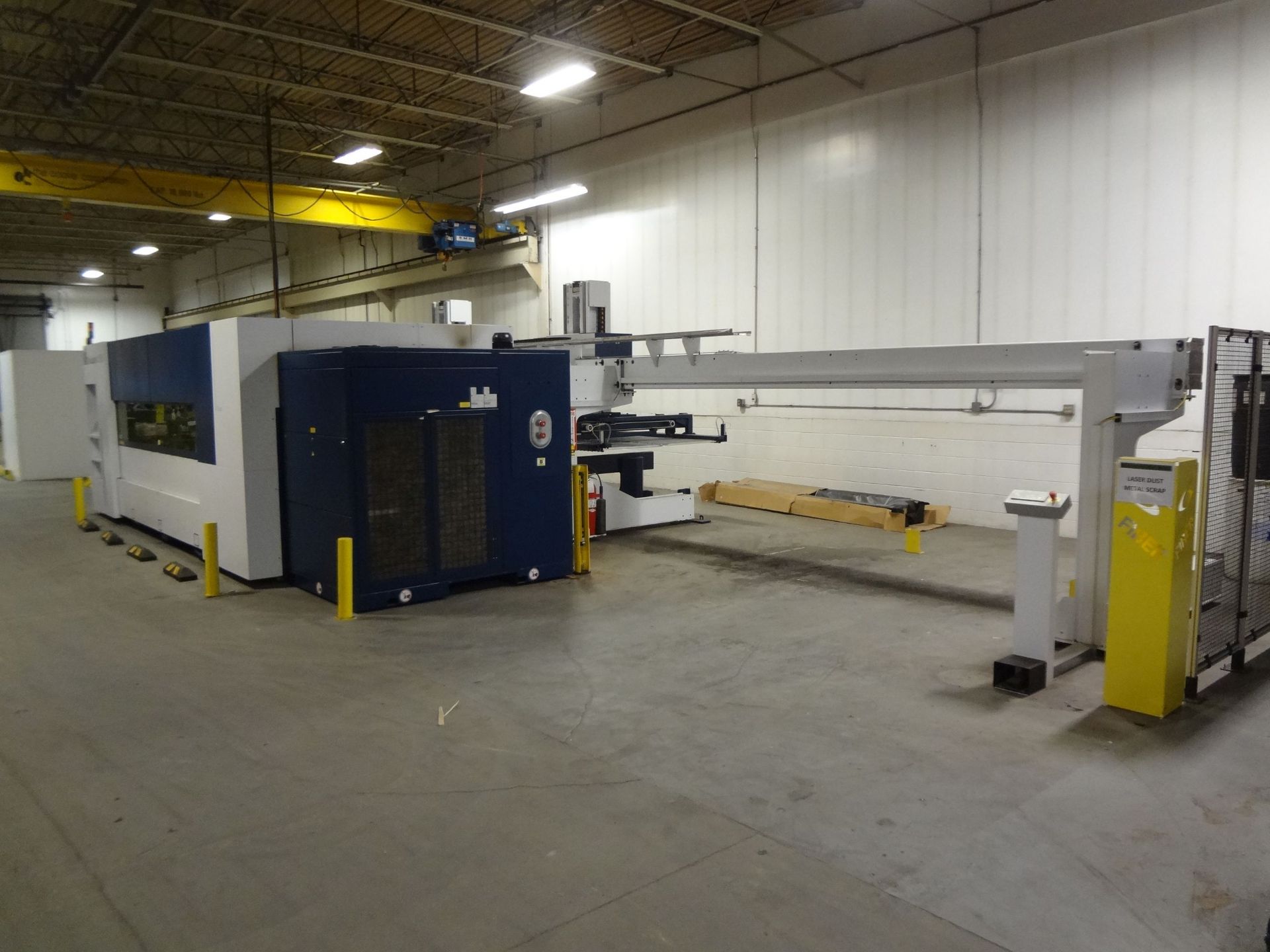 3,000 WATT TRUMPF TRULASER 2030 CNC FIBER OPTIC LASER; S/N A0212L0088, 11,961 (APPROX.) OPERATING - Image 2 of 16