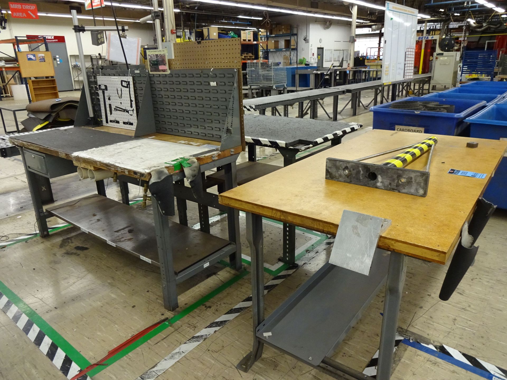 STEEL FRAME BENCHES - Image 2 of 2