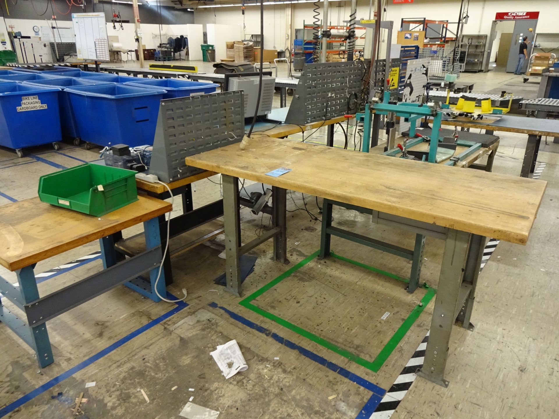 STEEL FRAME BENCHES