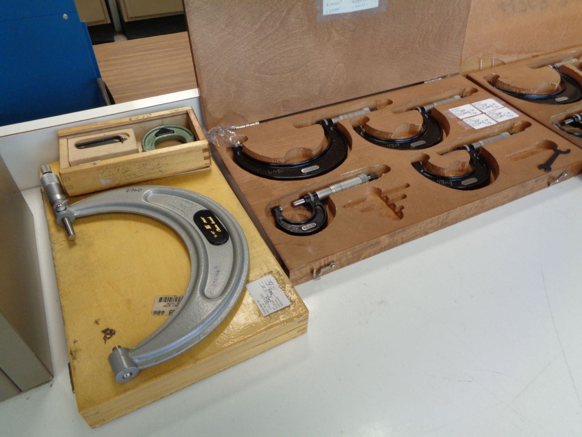 LARGE QUANITY MICROMETER FROM 16" - 1' OUTSIDE MICS, (22) MICROMETERS TOTAL - Image 7 of 7