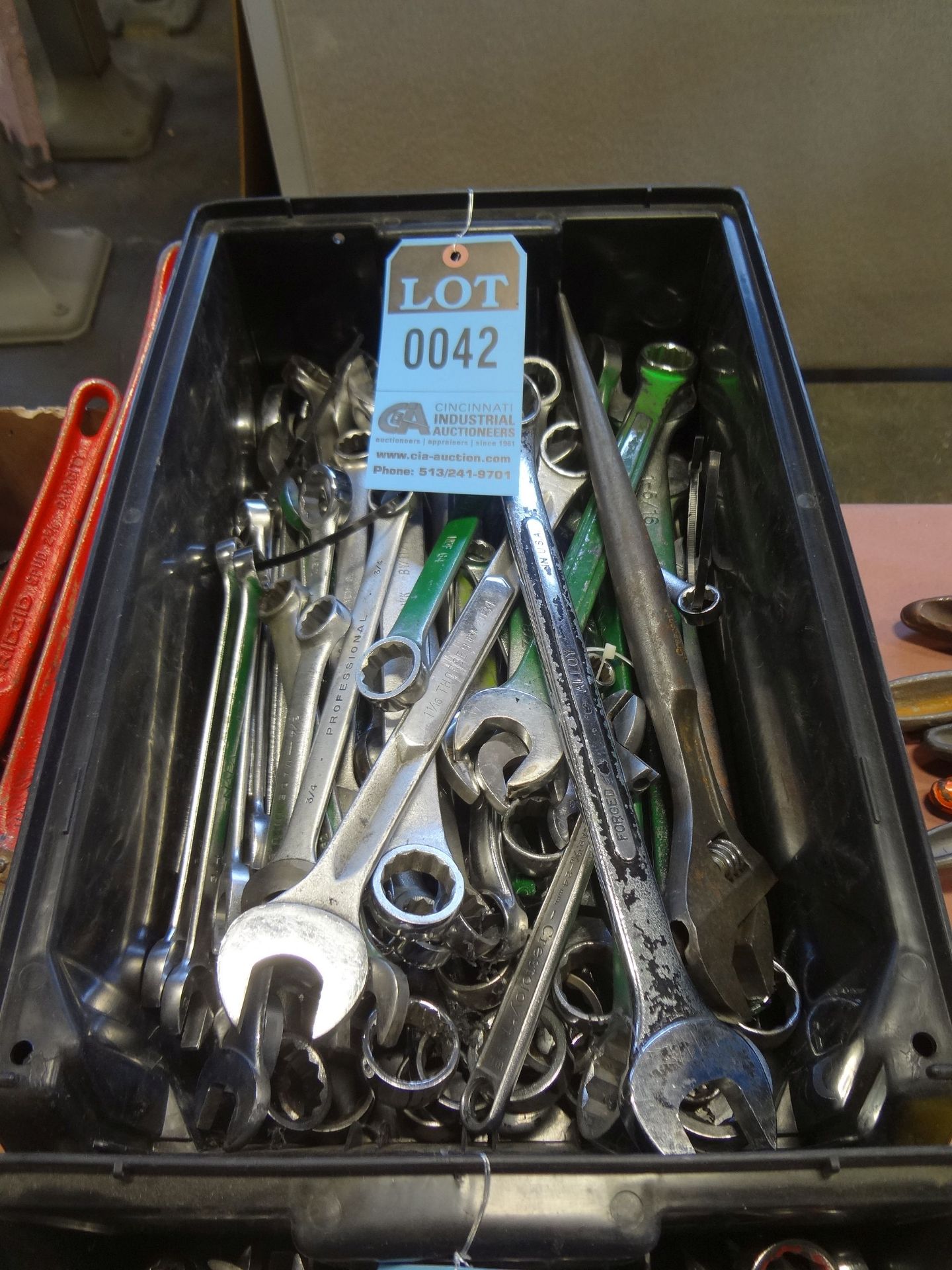 (LOT) MISCELLANEOUS COMBINATION WRENCHES