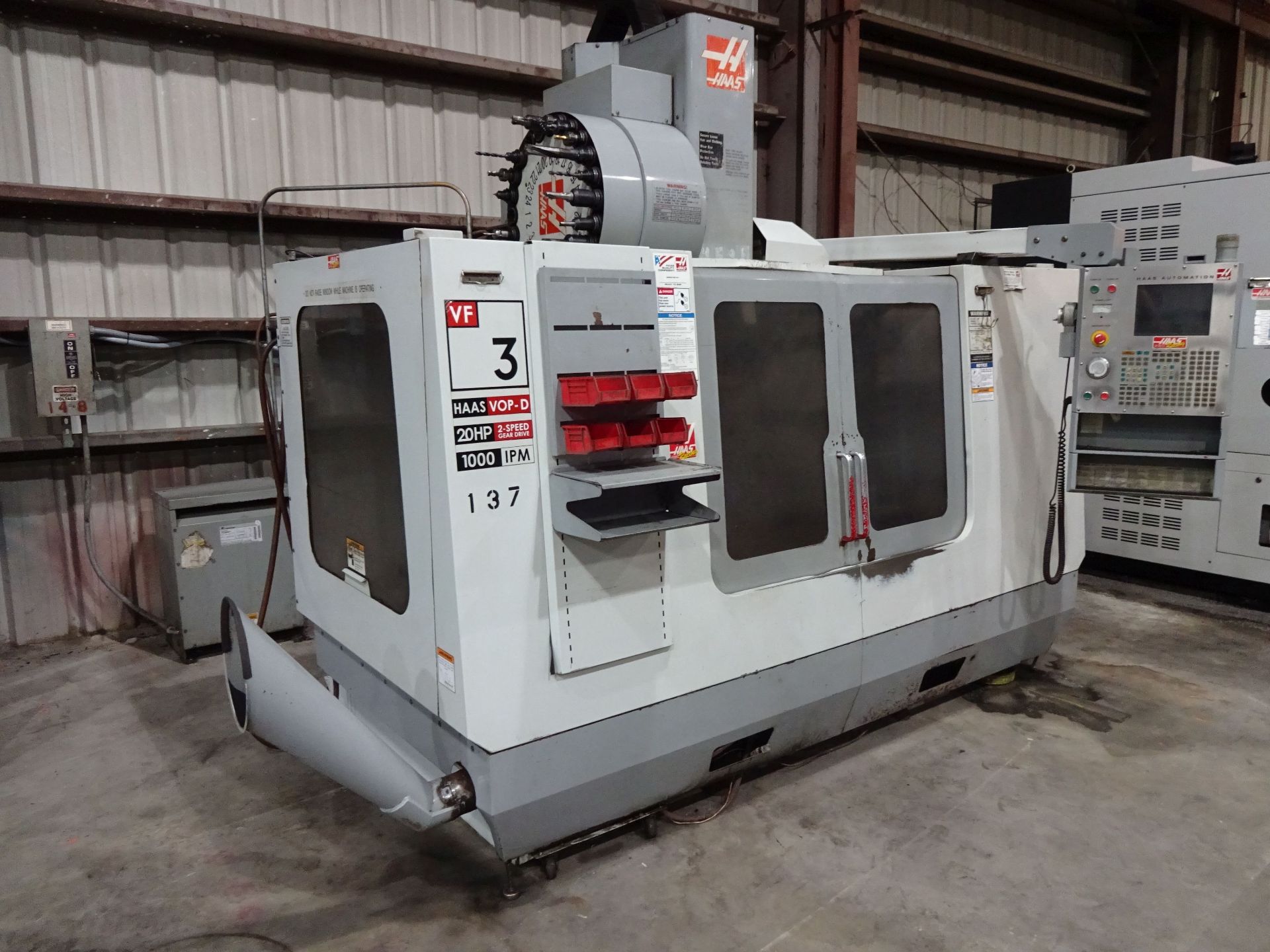 2005 HAAS MODEL VF-3B CNC VERTICAL MACHINING CENTER; S/N 42047, HAAS CNC CONTROL, VOP-D, 20 HP, GEAR - Image 27 of 28