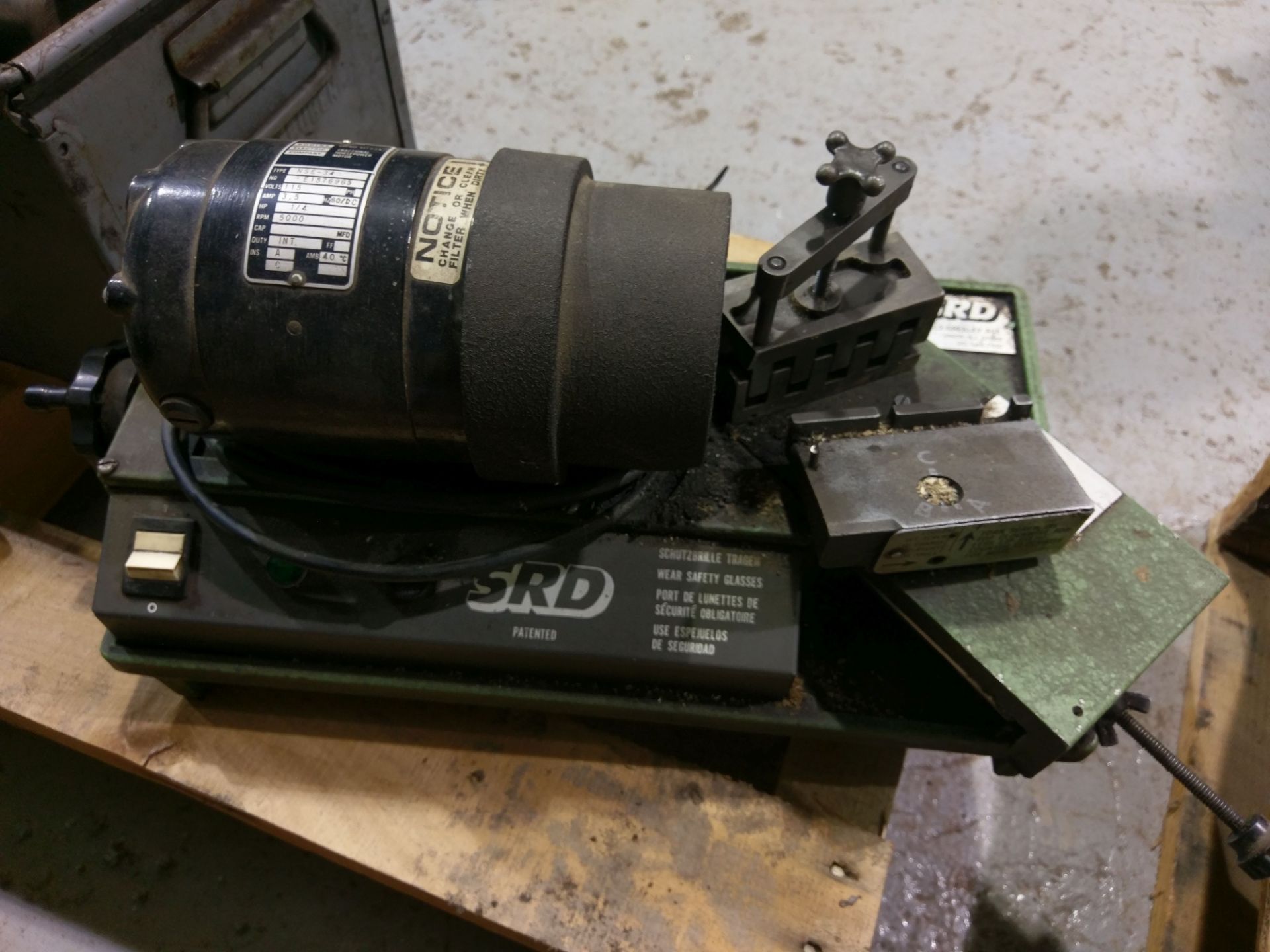 SRD MODEL T680M2800 DRILL SHARPENER