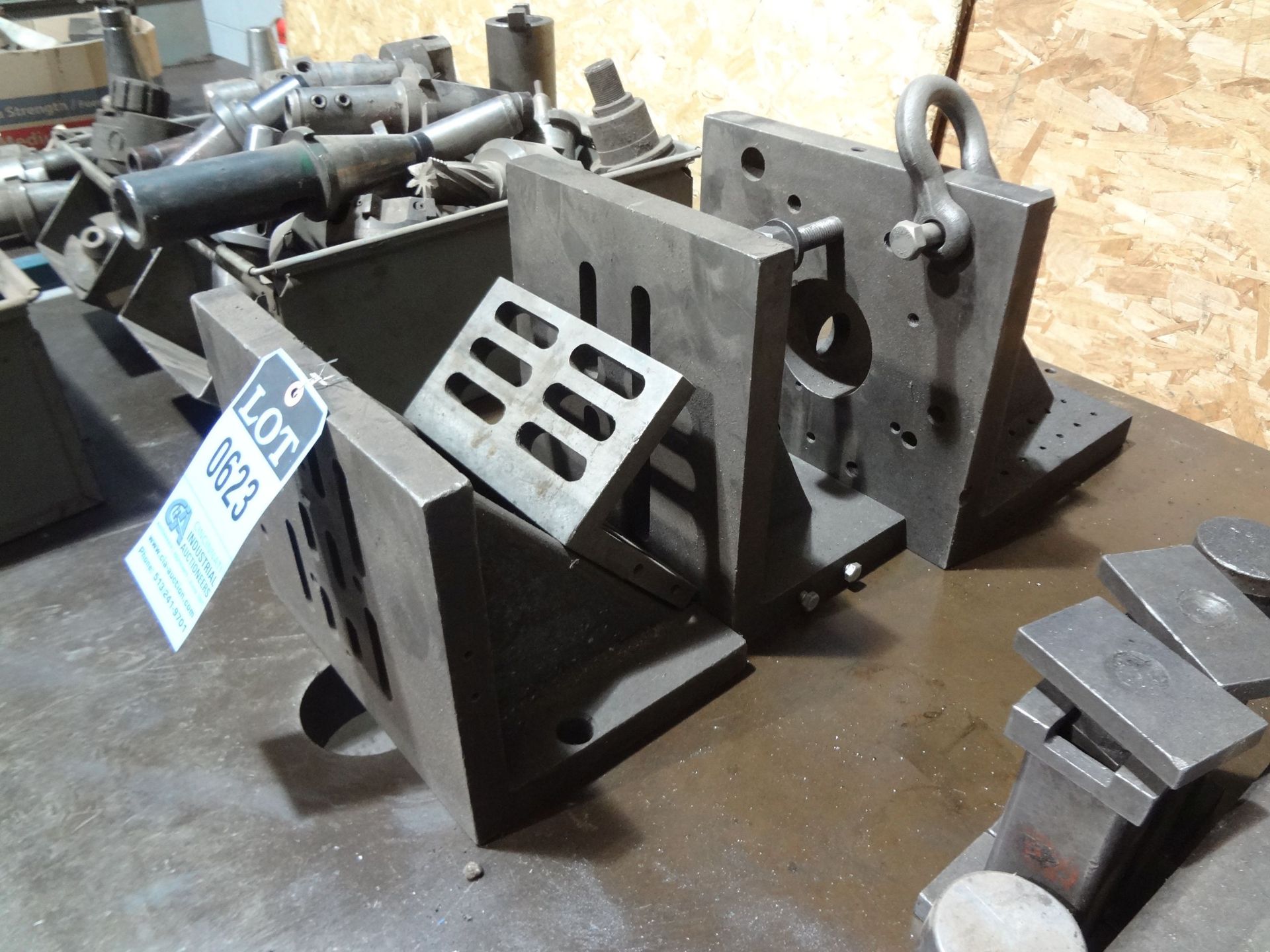 ANGLE PLATES