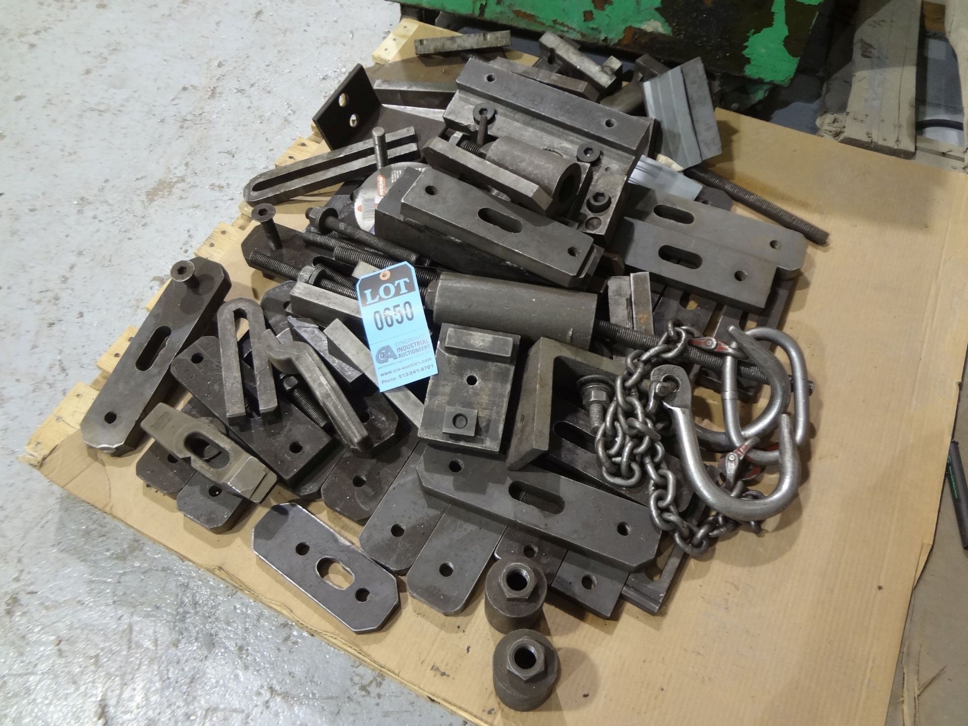 (LOT) SKID OF HOLD DOWN HARDWARE
