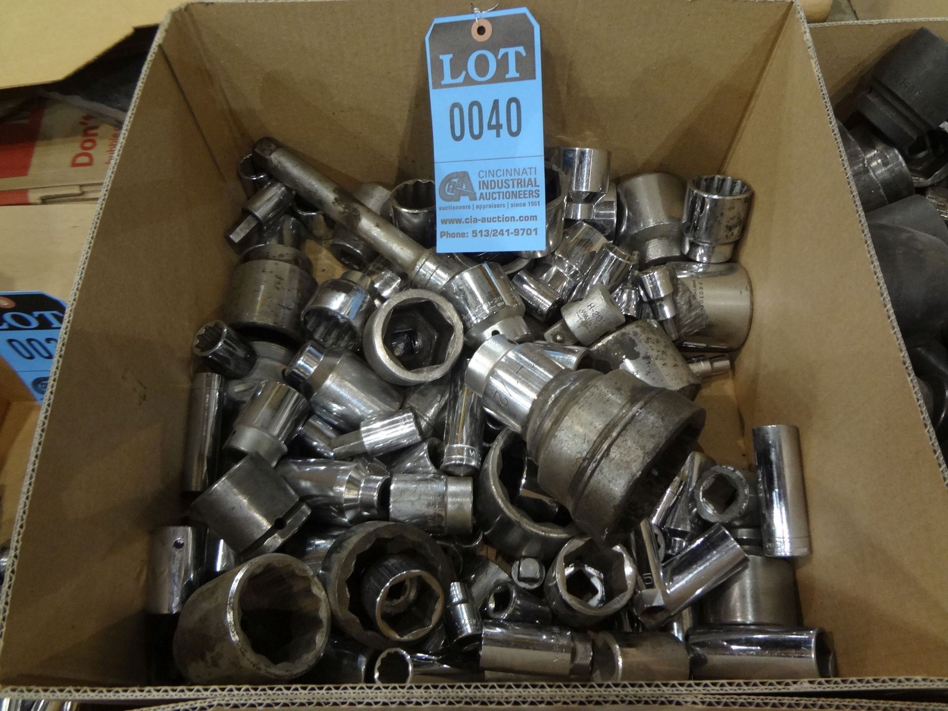 (LOT) 1" - 1/2" DRIVE HEAVY DUTY SOCKETS