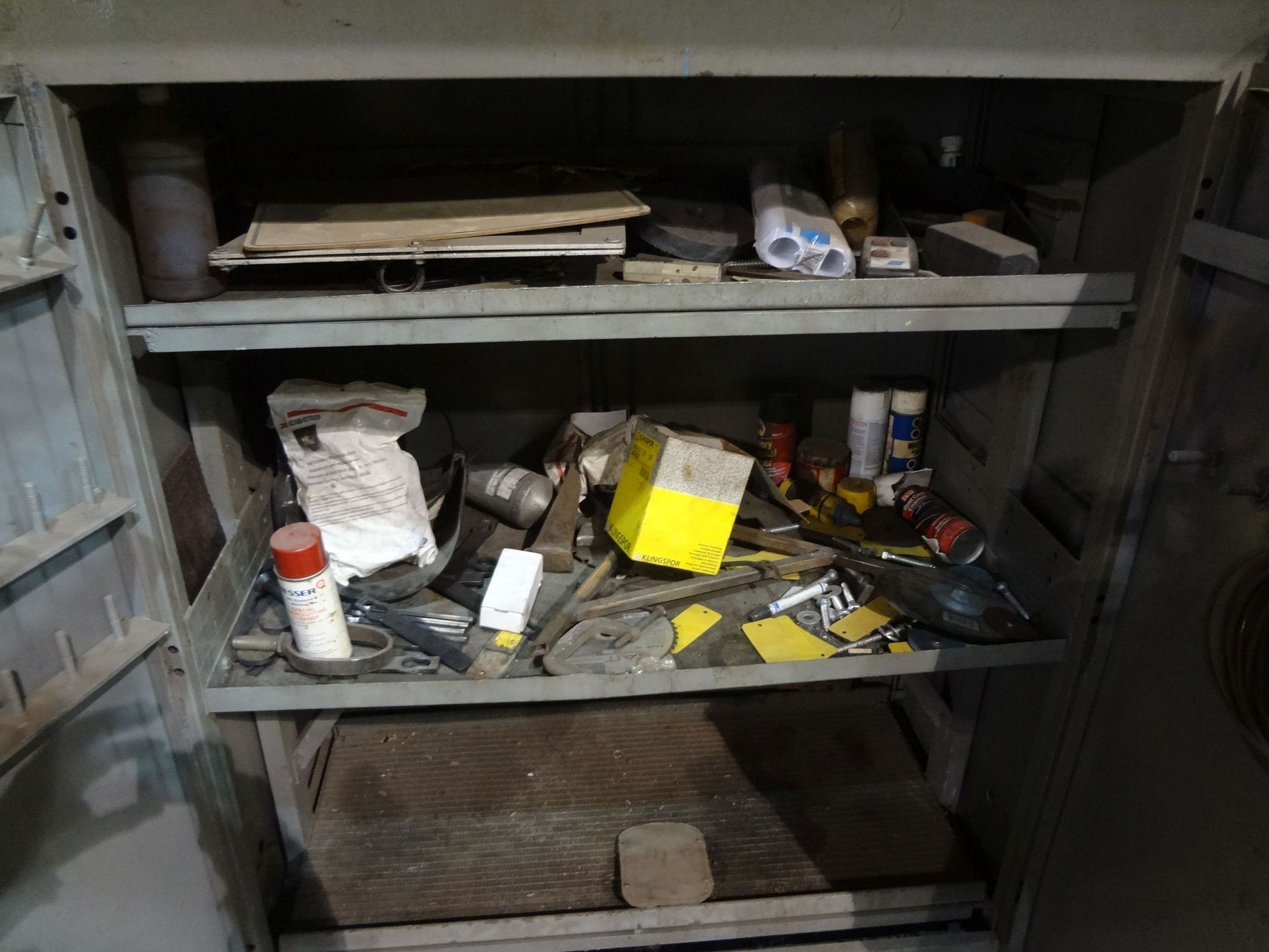 (LOT) CABINETS WITH MESSER ACCESSORIES - Image 2 of 3