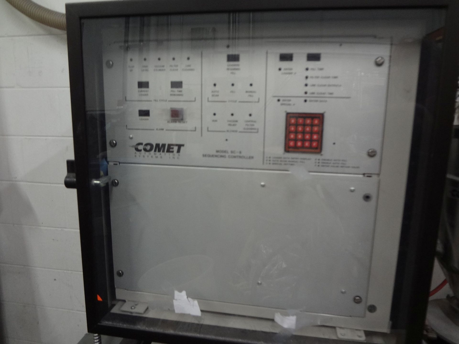 COMET VACUUM PUMP/LOAD DUST COLLECTION SYSTEM WITH MODEL SC8 SEQUENCING CONTROLLER - Image 2 of 5