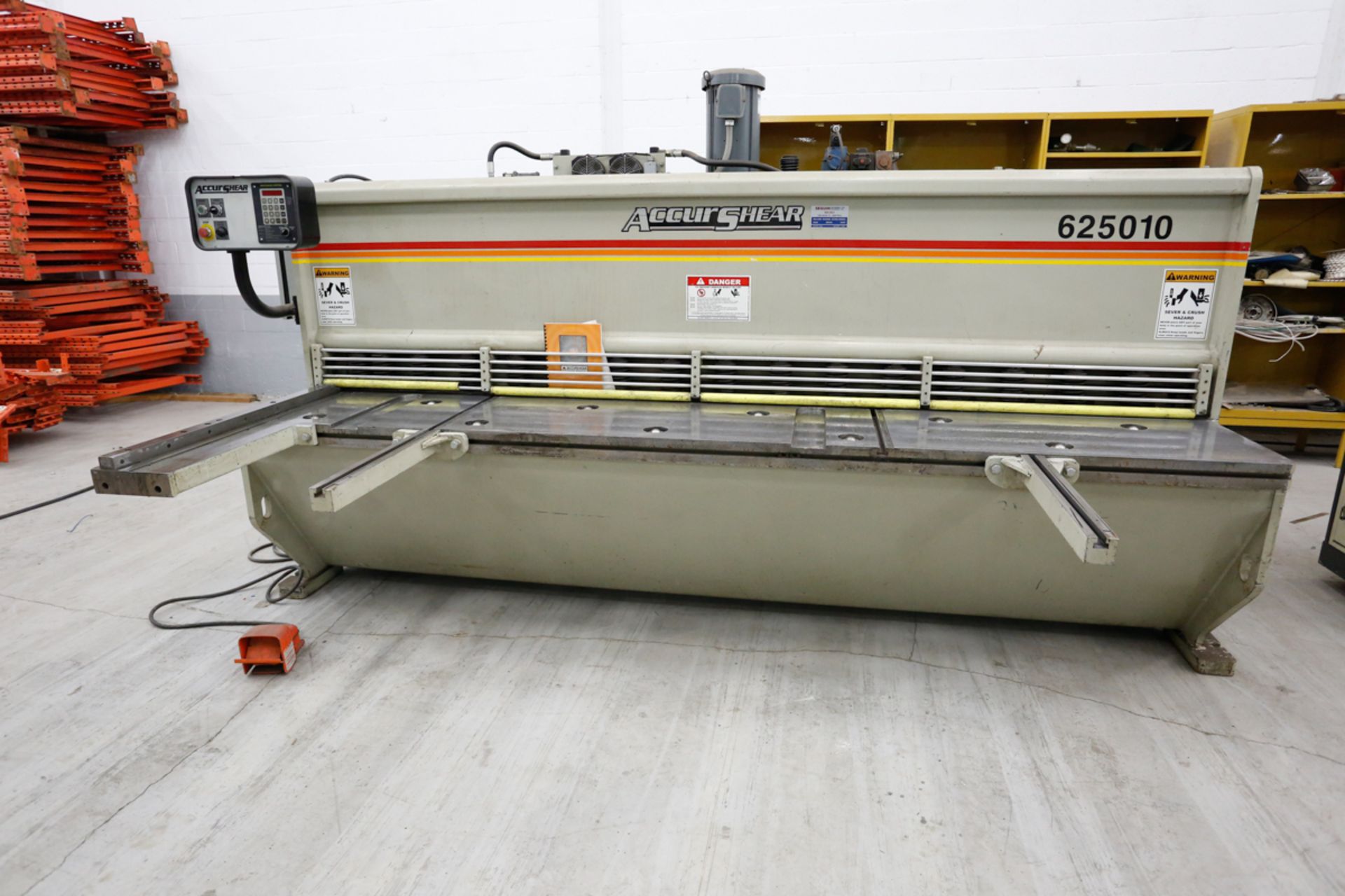 ACCURSHEAR HYDRAULIC SHEAR MOD. 625010, 10 FT X 1/4 CAP., W/ ACCURSHEAR BACKGAGE CONTROL, 575 V, S/