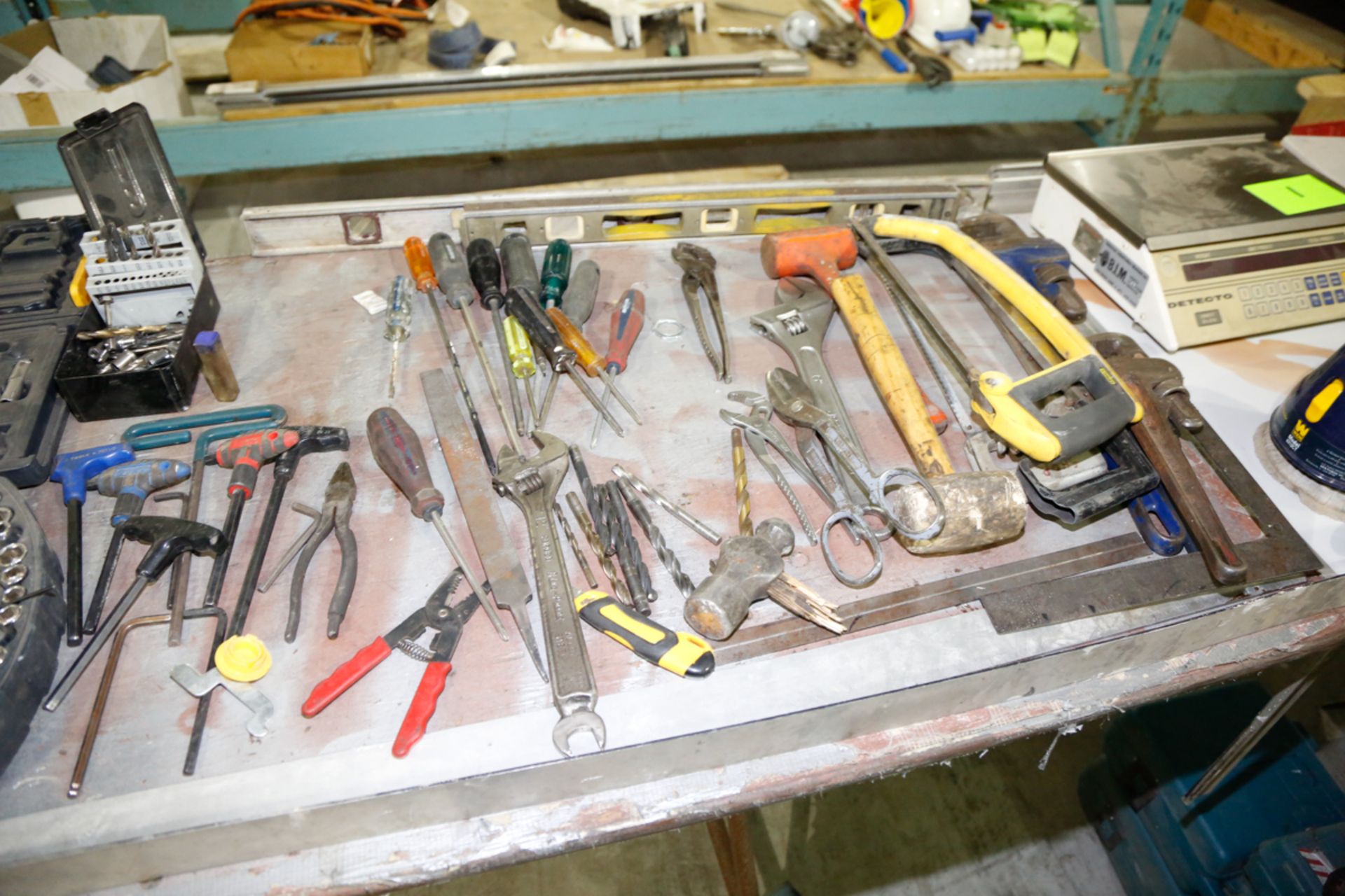 LOT OF ASSORTED TOOLS - Image 4 of 4