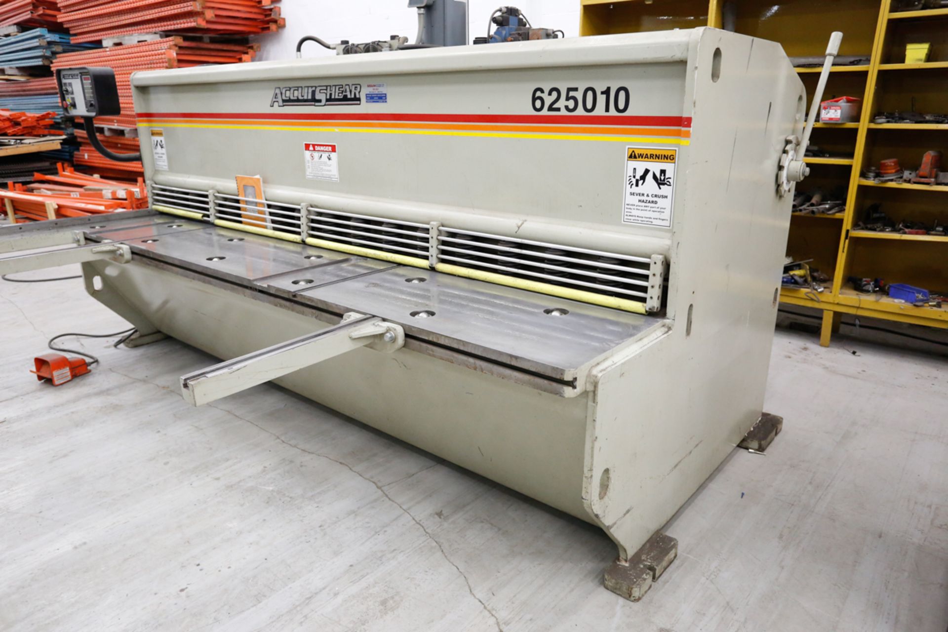 ACCURSHEAR HYDRAULIC SHEAR MOD. 625010, 10 FT X 1/4 CAP., W/ ACCURSHEAR BACKGAGE CONTROL, 575 V, S/ - Image 3 of 6