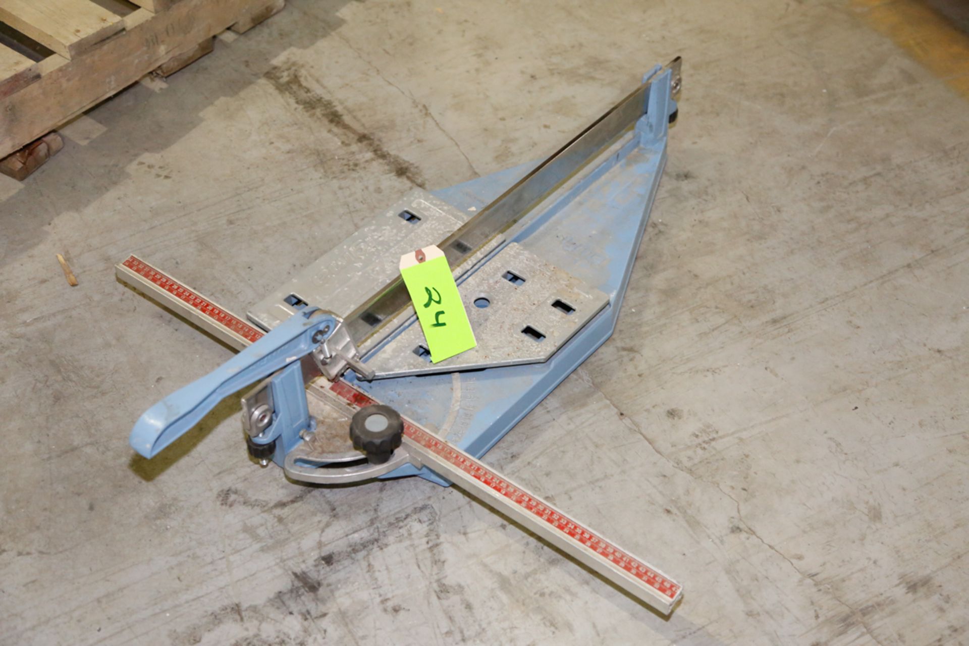 TILE CUTTER