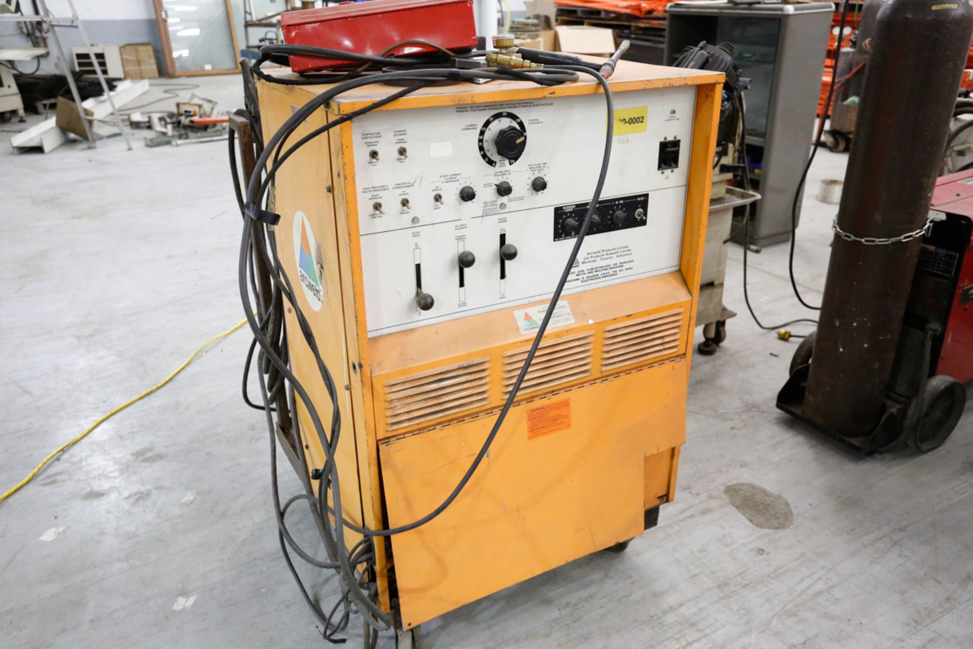 ARCWELD 300 AMP WELDER, 230/460/757V