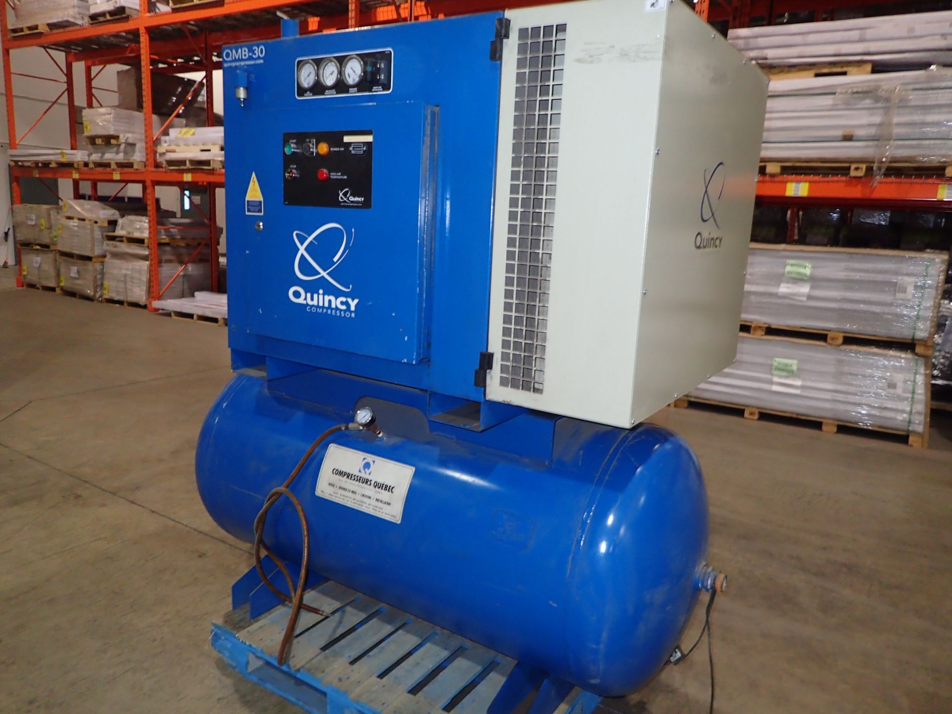 QUINCY 30 HP AIR COMPRESSOR MODEL QMB-30, S/N: UN076557 (Located at 505 avenue Meloche | Dorval, - Image 5 of 6