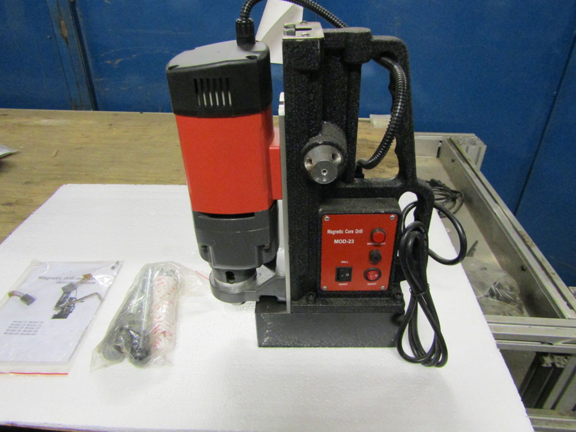 "NEW" MAG DRILL WITH 5/8" CHUCK - 0.9" DRILLING RANGE - MAGNETIC CORE DRILL 110V (LOCATED IN