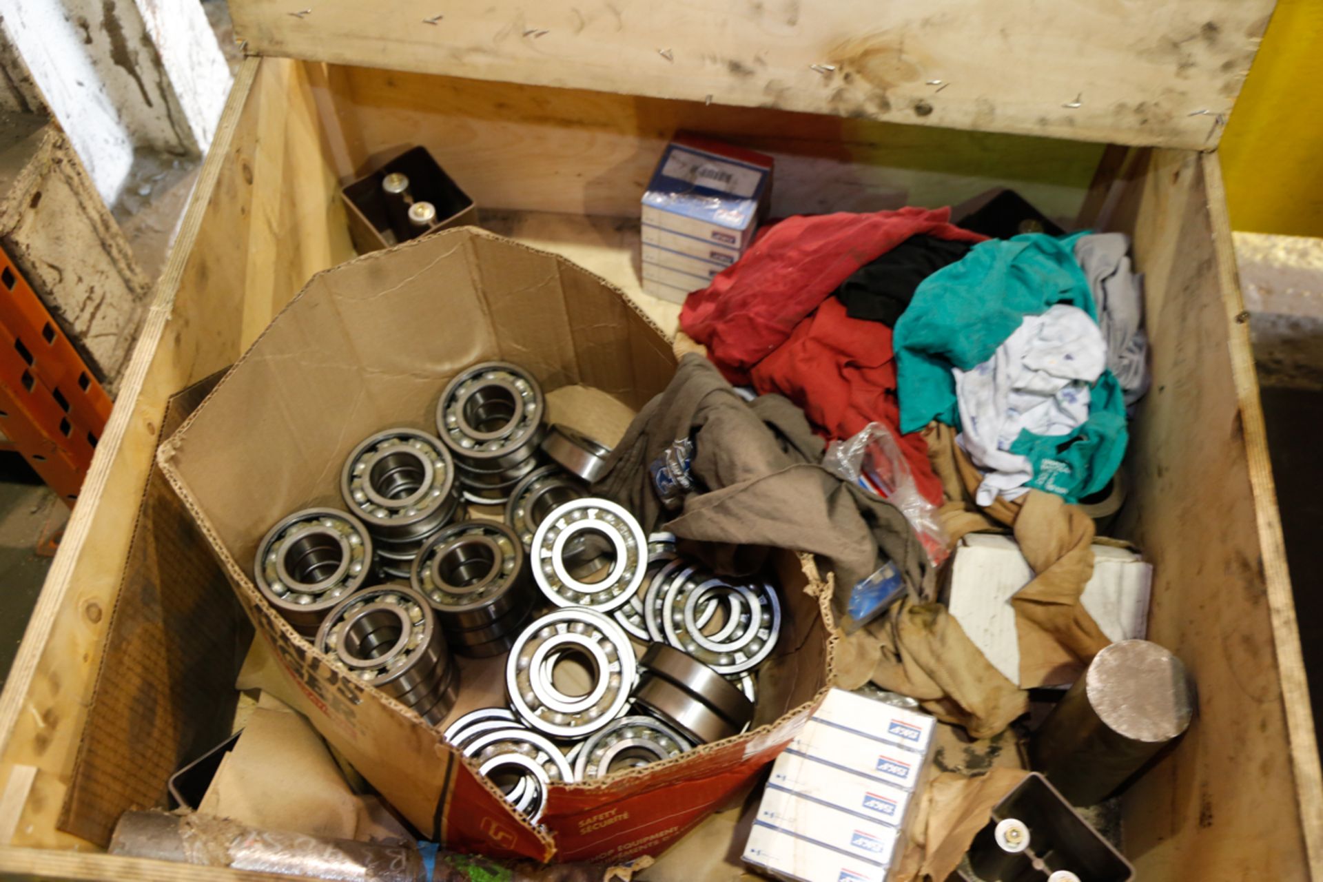 LOT OF ASSORTED BEARINGS (CABINET & BOX) - Image 5 of 5