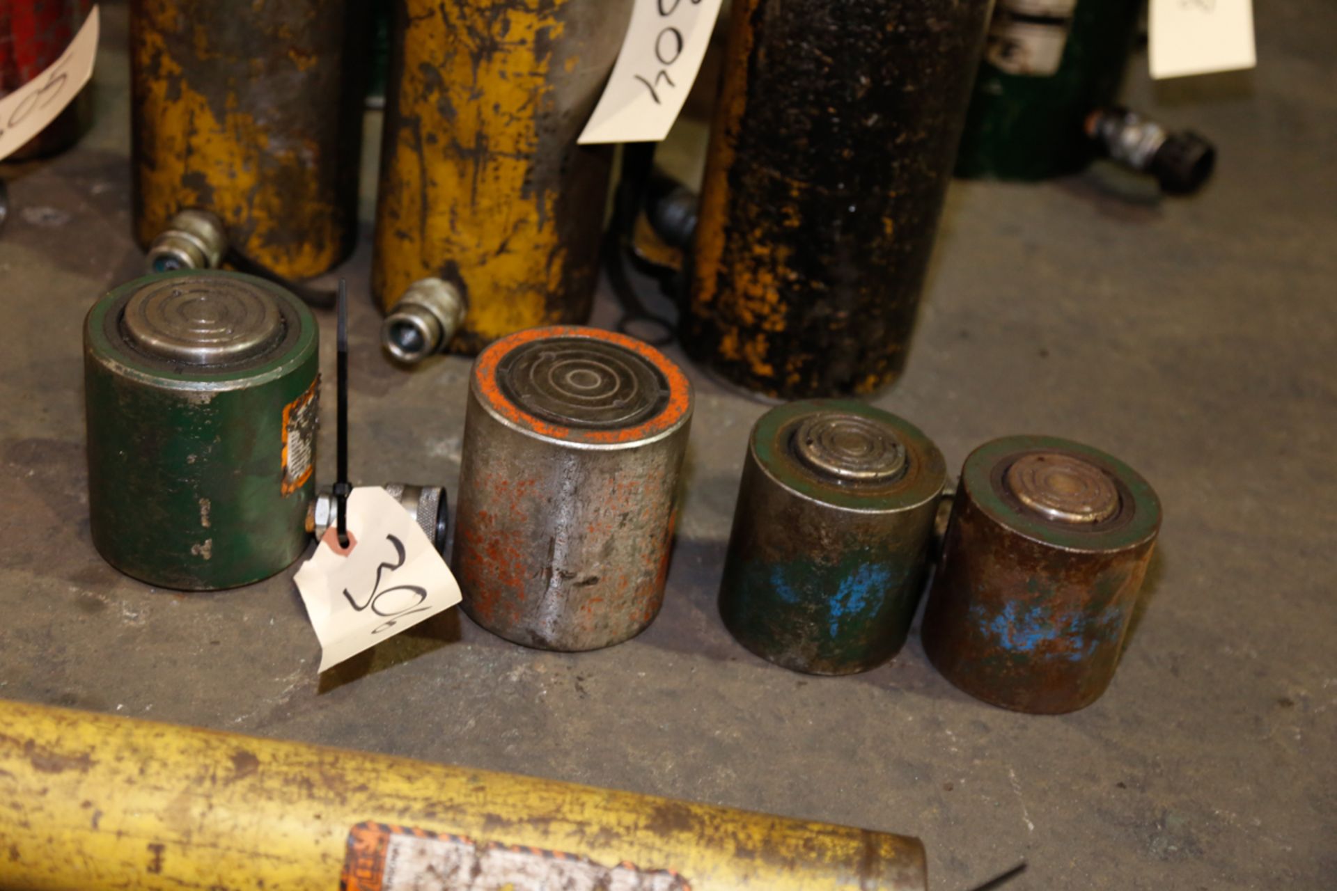 (4) HYDRAULIC CYLINDERS, (2) X 2-1/2", (2) 2" DIA.