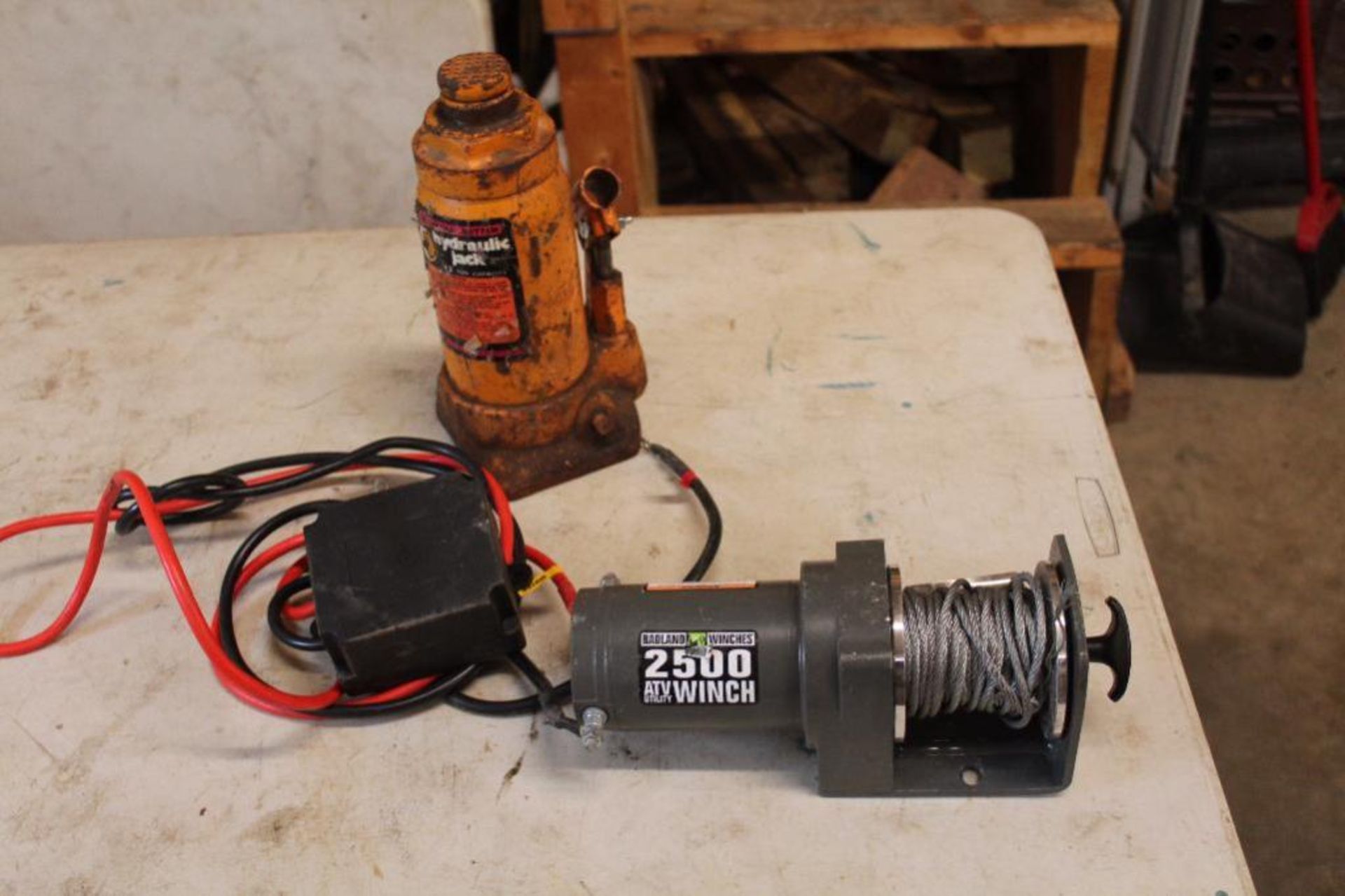 2500lbs ATV winch and 12 ton hydraulic jack