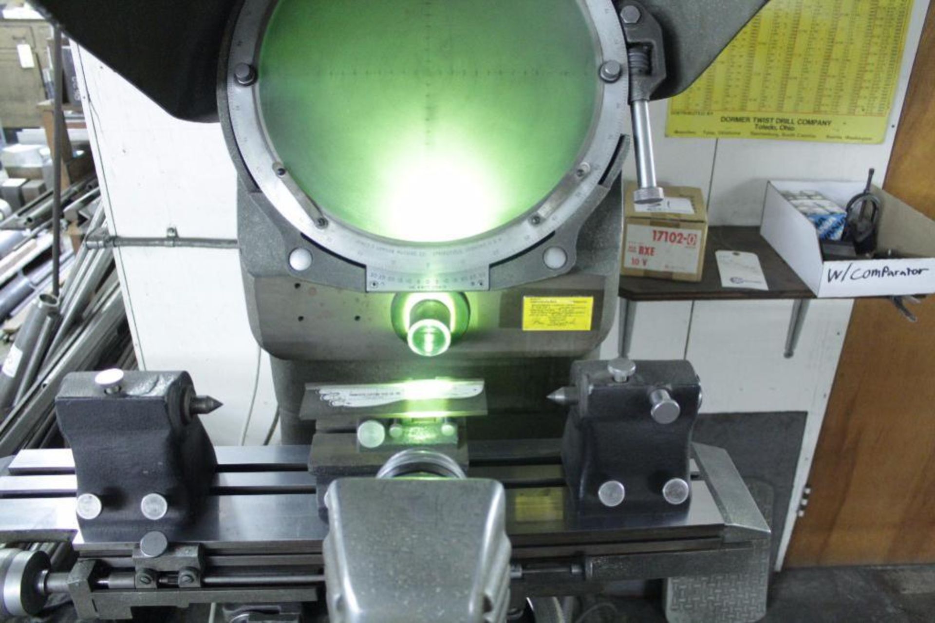 J&L , Jones and Lamson Optical comparator and measuring machine Model: PC-14-A - Image 9 of 15