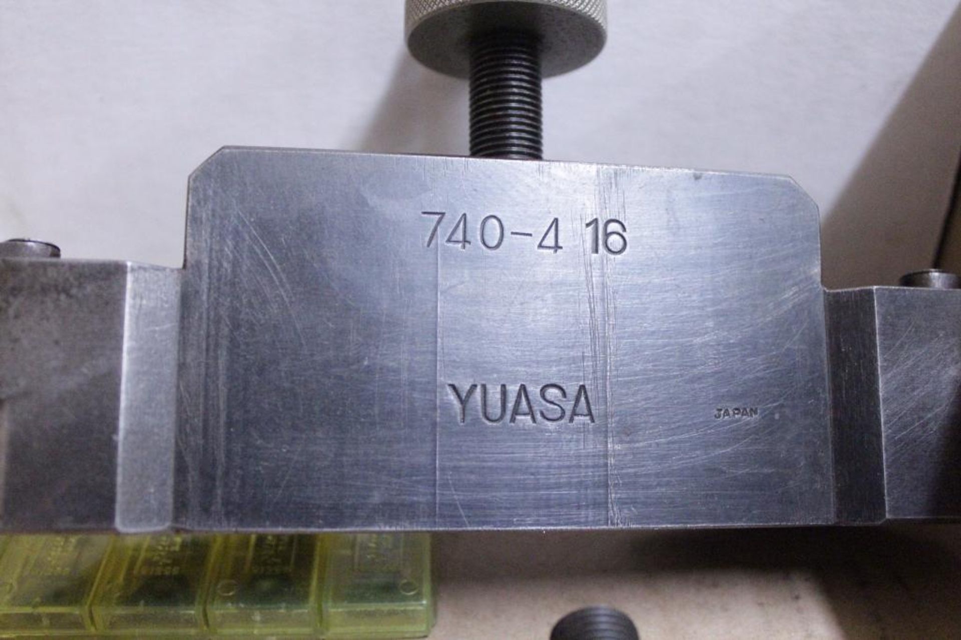 Yuasa 740-4 16, 740-4 10 quick change tool holders - Image 2 of 5