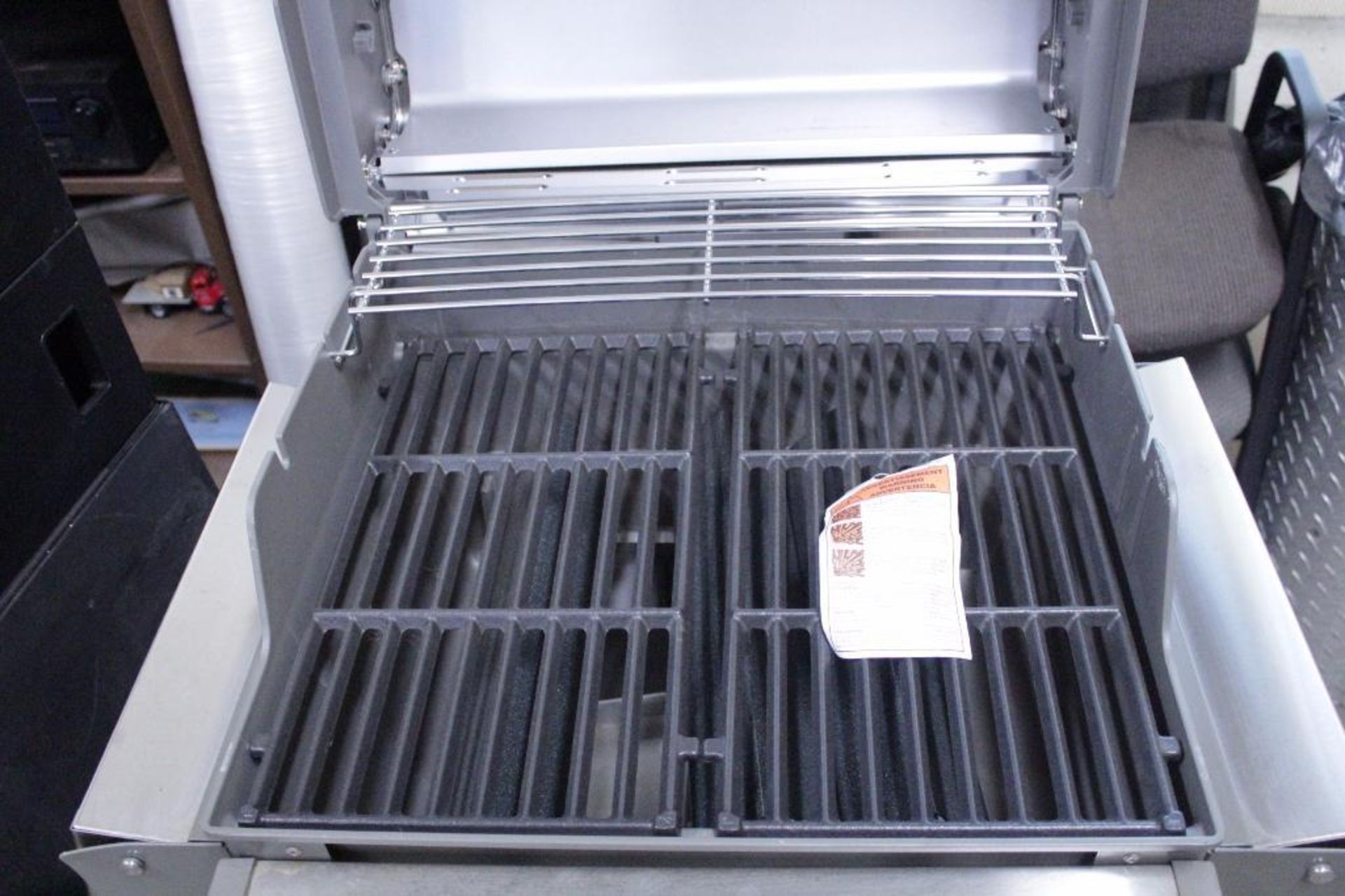Weber Natural Gas Grill unused - Image 2 of 5