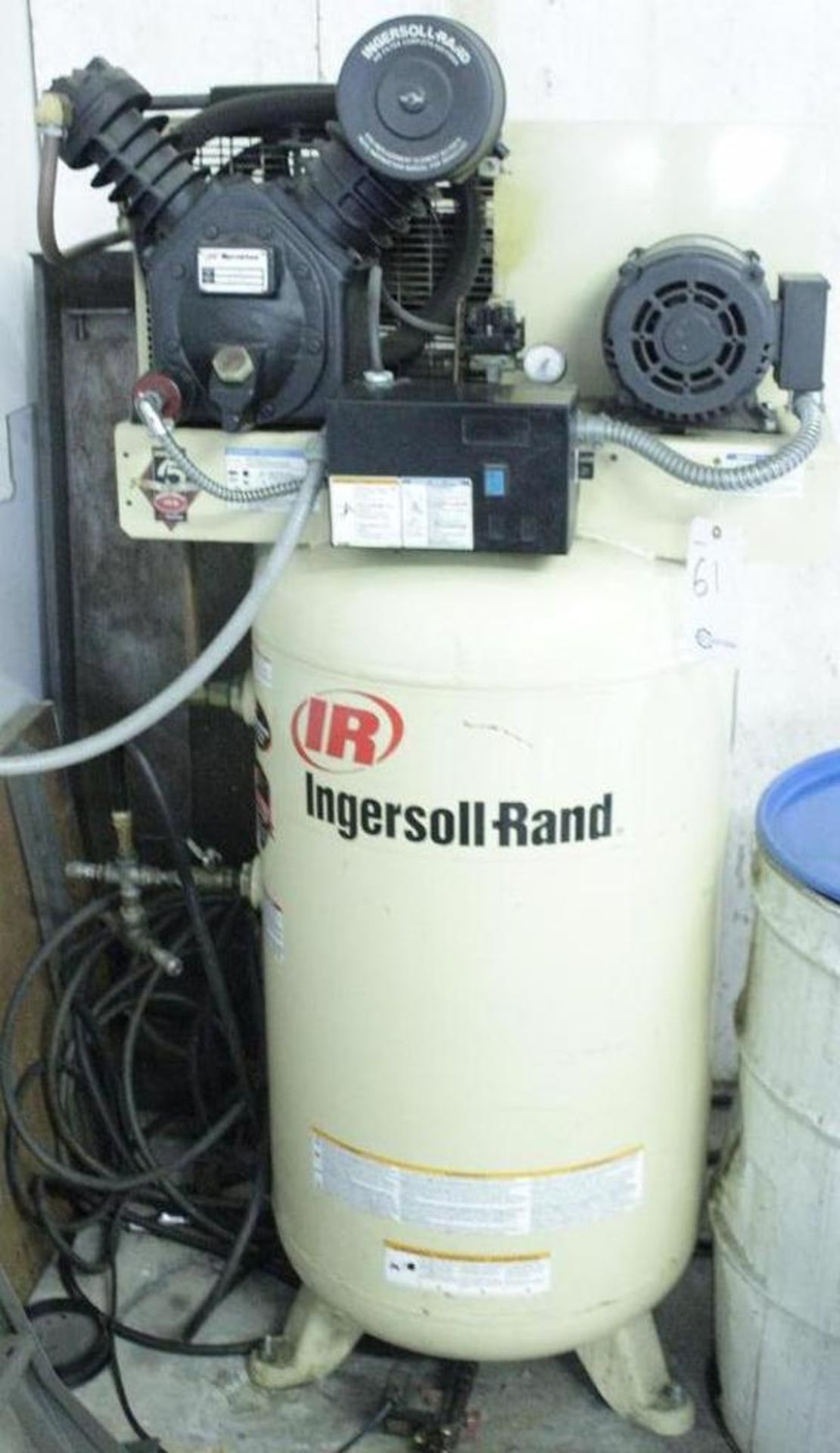 Ingersoll-Rand 7.5 HP Vertical Air Compressor