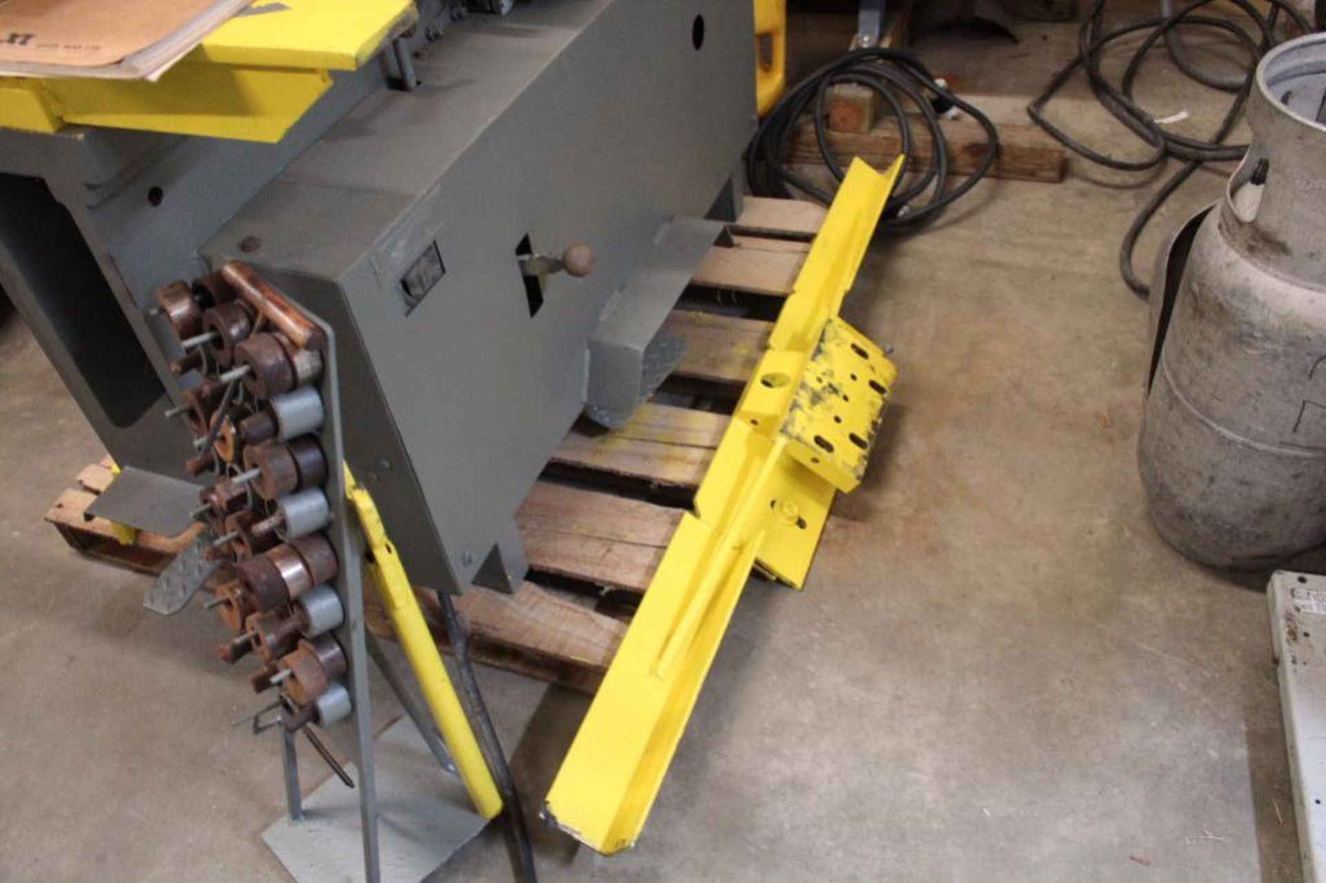 Excel 5075 50 Ton Ironworker w/ tooling - Image 9 of 11