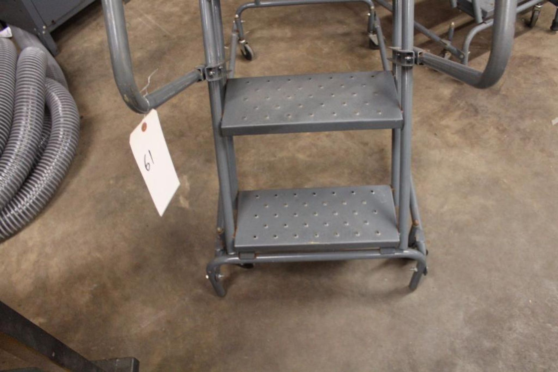 5' Rolling step ladder - Image 3 of 4