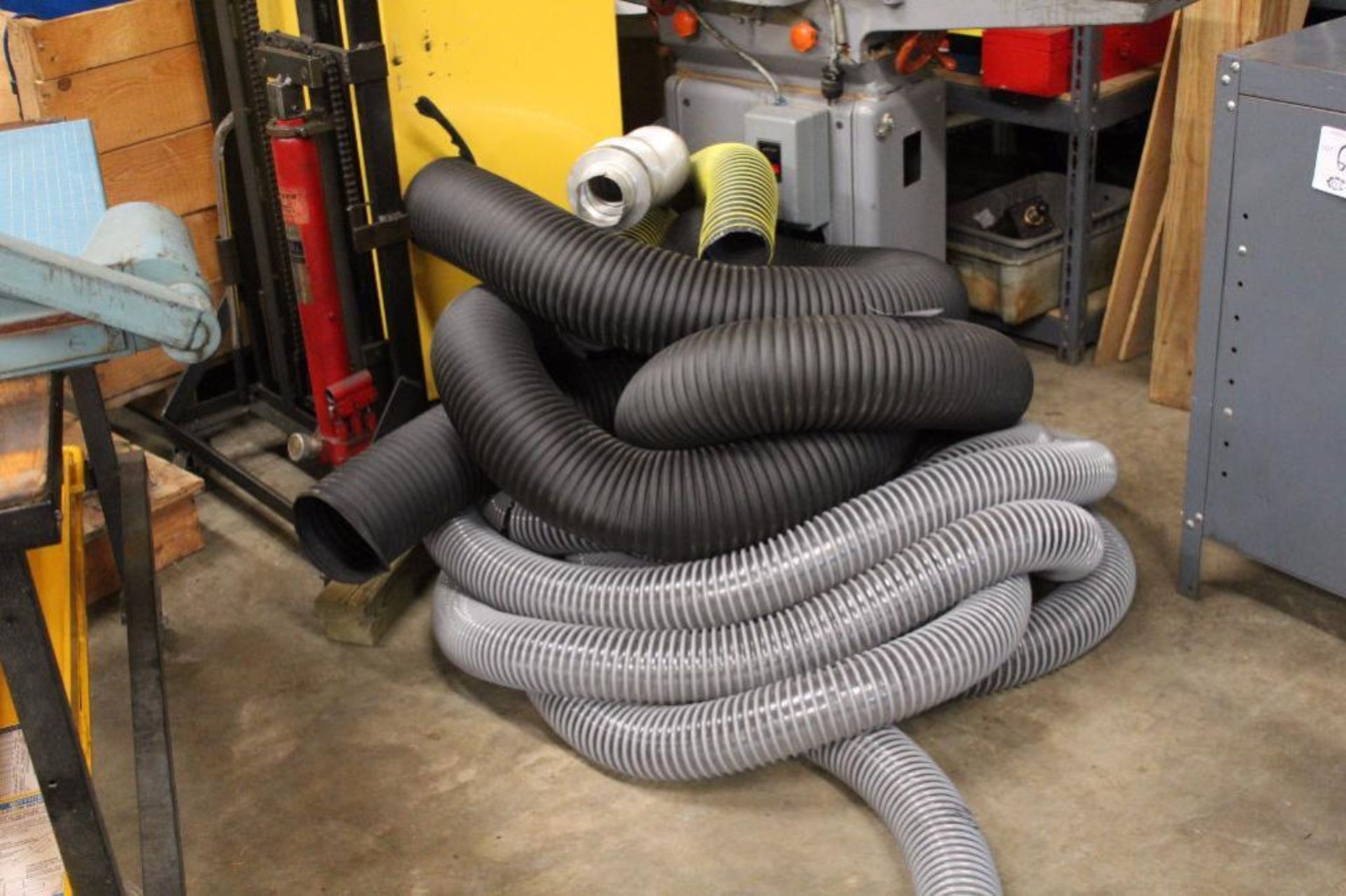 Dust collection flex tube