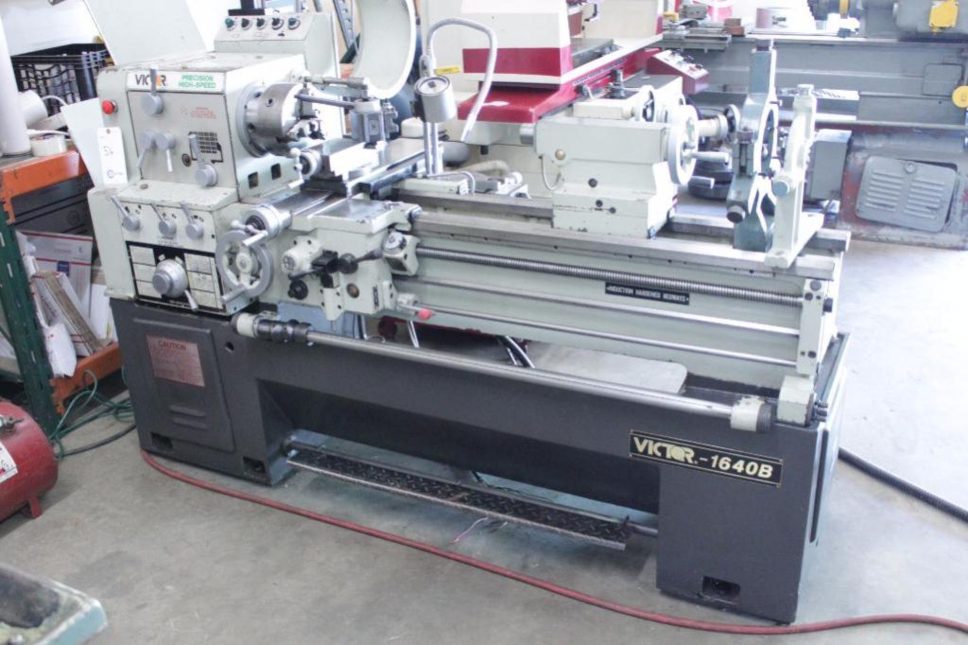 Victor 1640B Engine Lathe