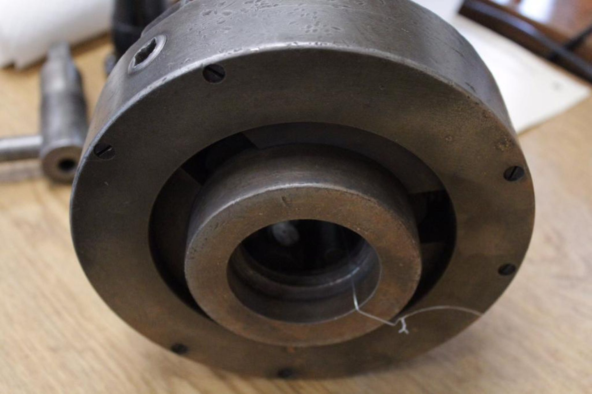 Union MFG 7" 3 jaw chuck - Image 4 of 4