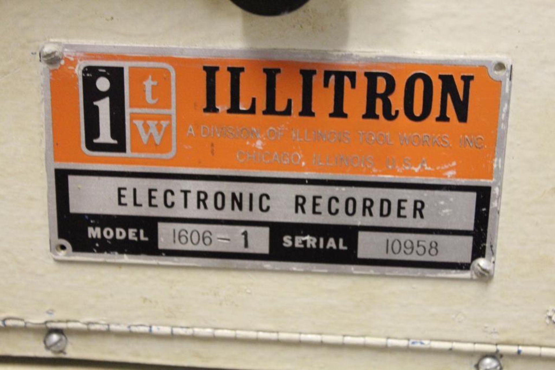 ILLINOIS ILLITRON Model 3912B-2C Helical Lead Measuring Machine - Image 4 of 9