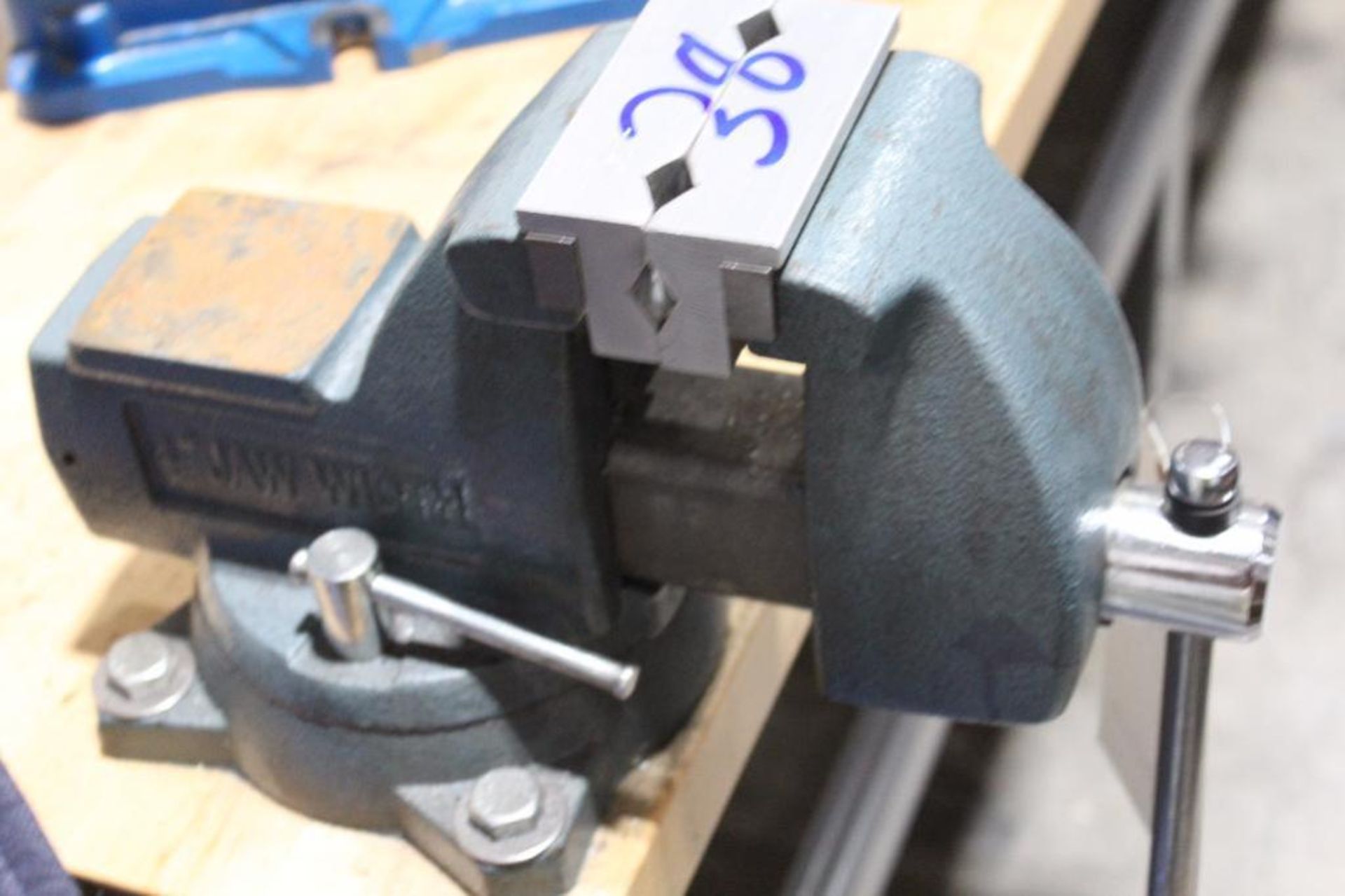Wilton 4A bench vise - Image 2 of 3