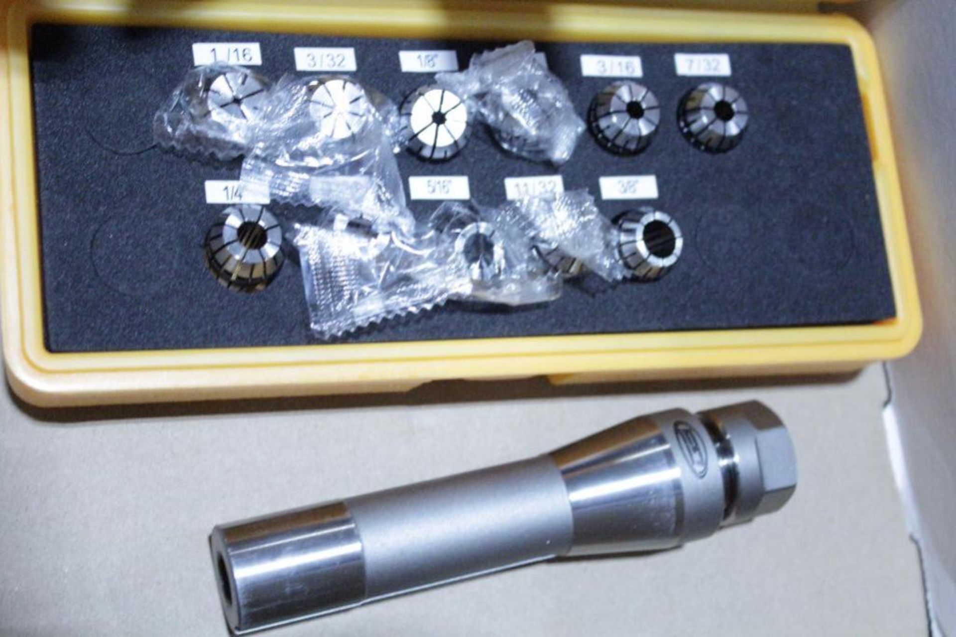 R-8 ER-16 collet holder & collets - Image 2 of 4