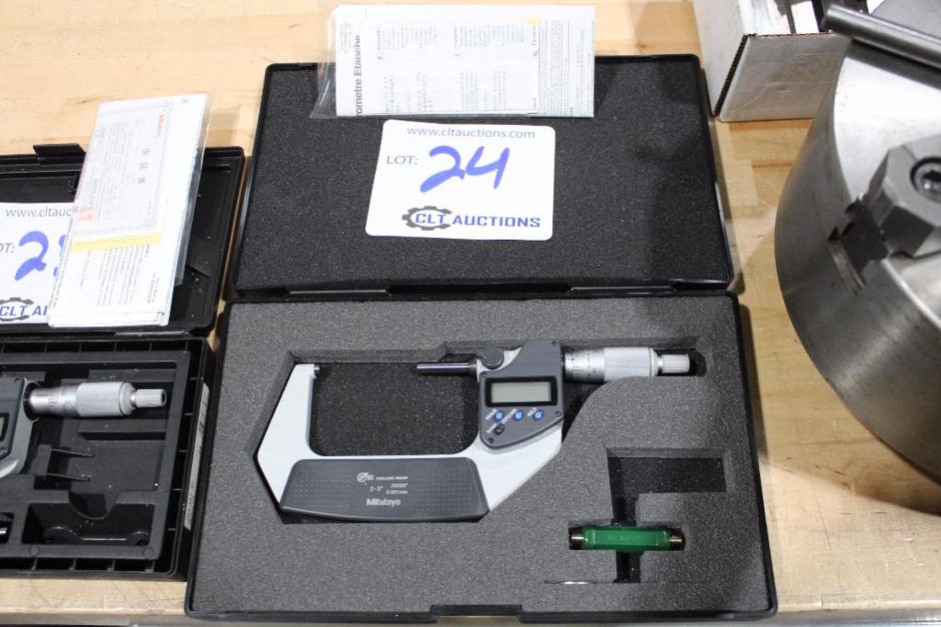 Mitutoyo 293-342-30 Digital Micrometer 2"-3"