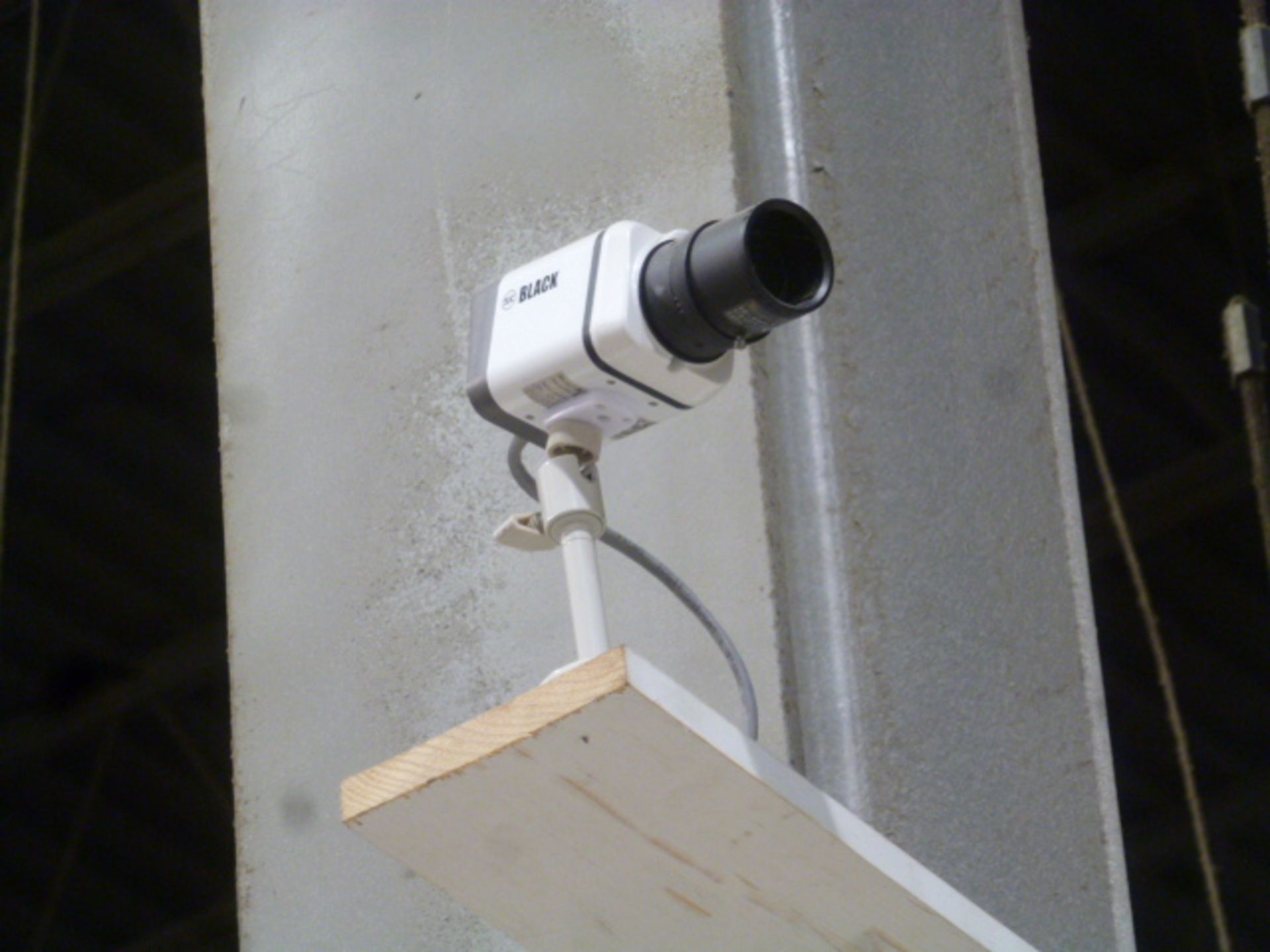 Security Cameras (Lot) - Image 2 of 3