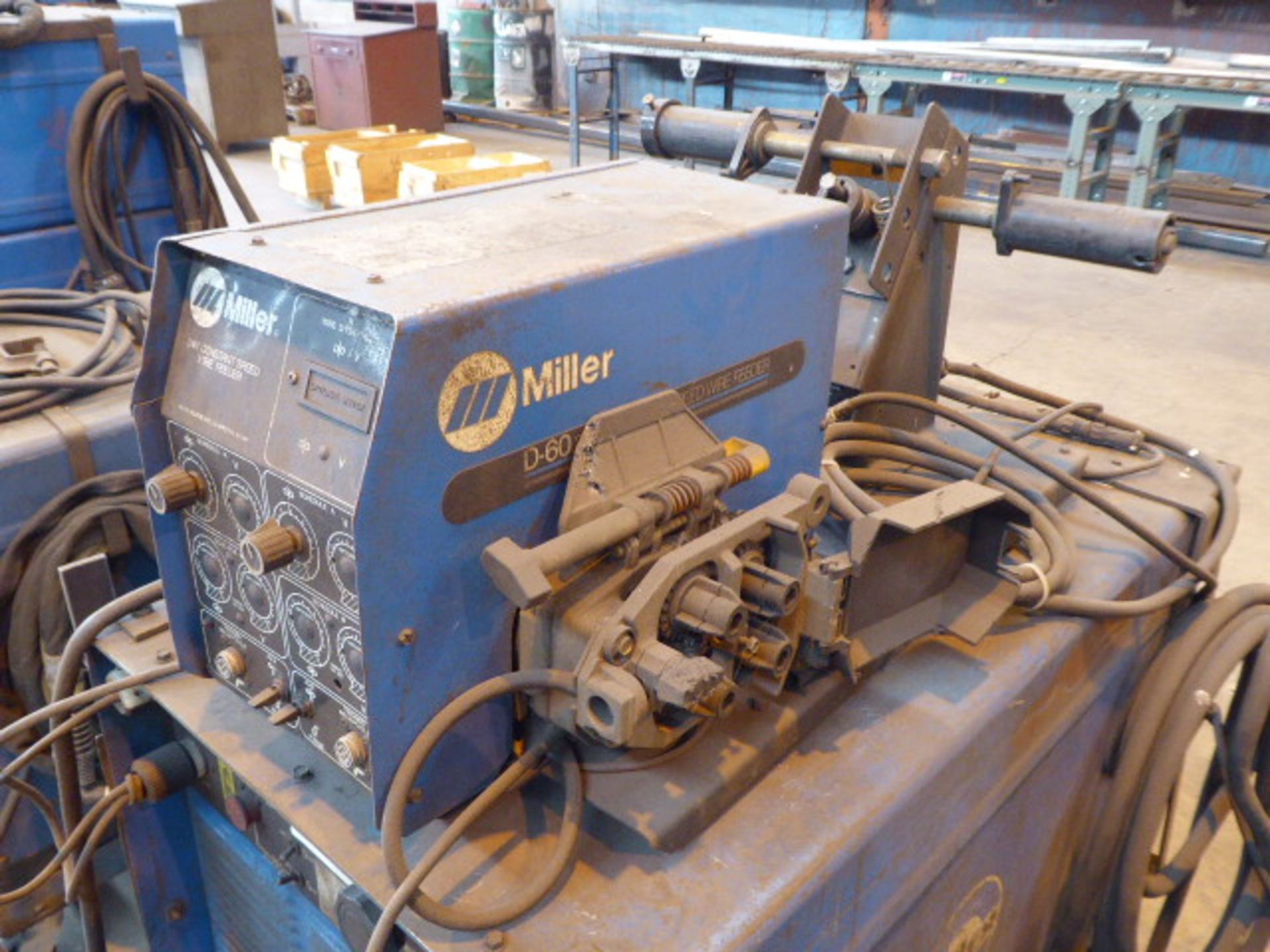 Miller Mig Welding Machine, m/n Deltaweld 450, s/n JG031959 w/Wire Feeder, s/n KD443910 - Image 2 of 4