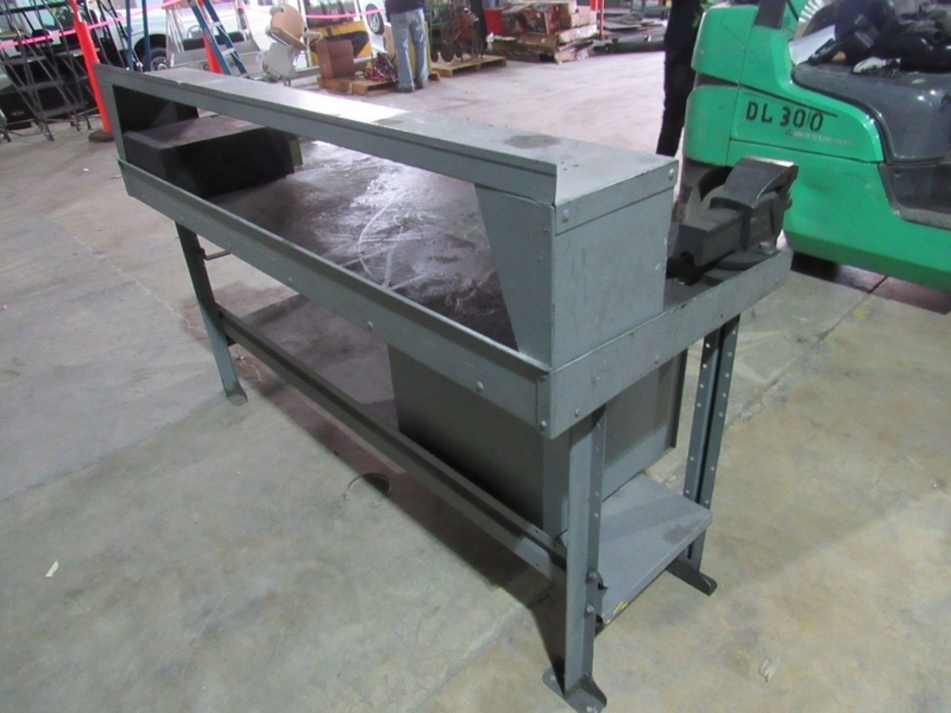Work Bench- ***Located in Chattanooga TN*** MFR - Unknown 4" Record Table Vise 6' x 2'4" 3' Tall - Image 4 of 10