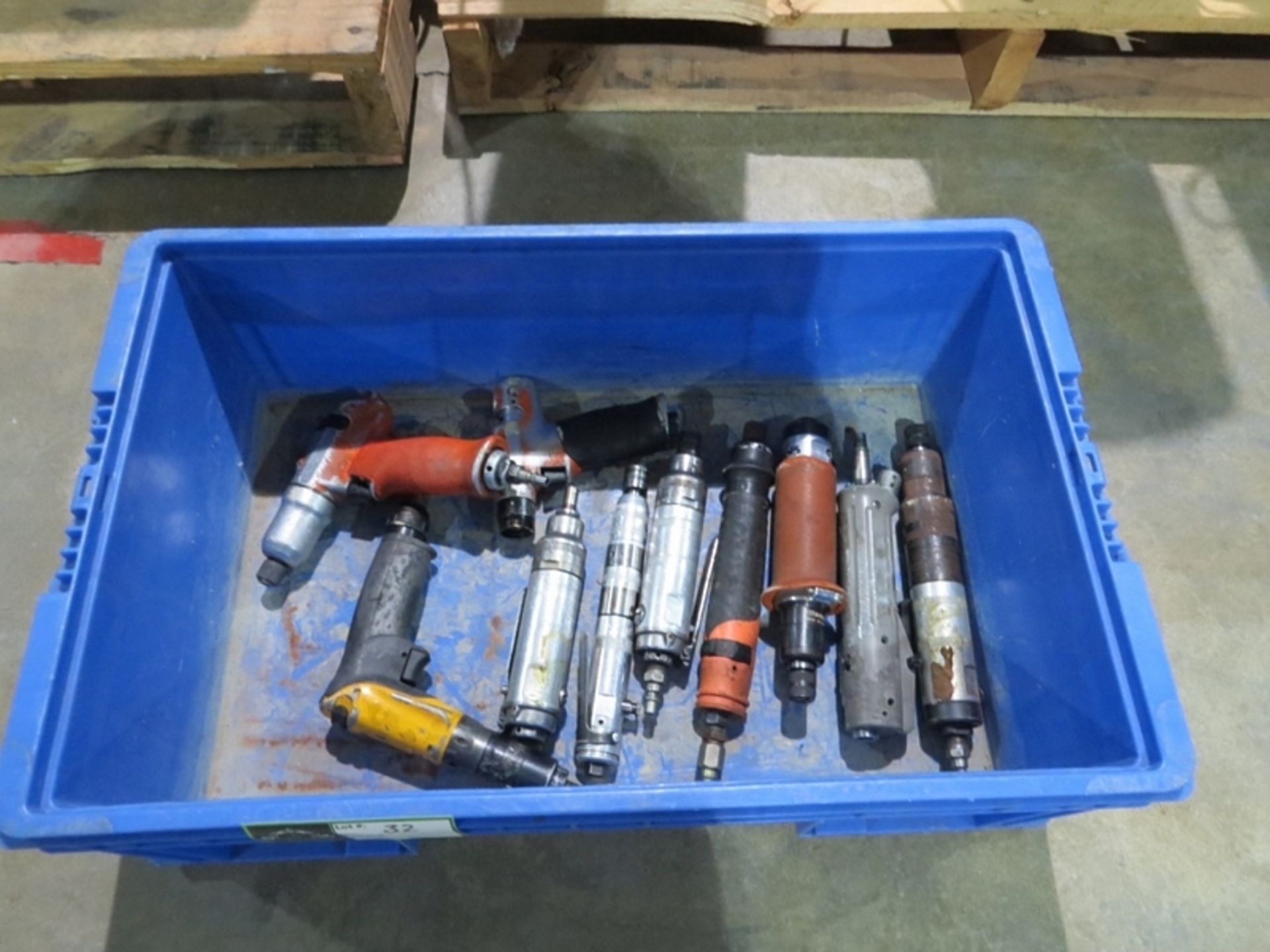 (qty - 10) Pneumatic Hand Tools- ***Located in Chattanooga TN*** MFR's Unmarked (1 Cleco) Includes