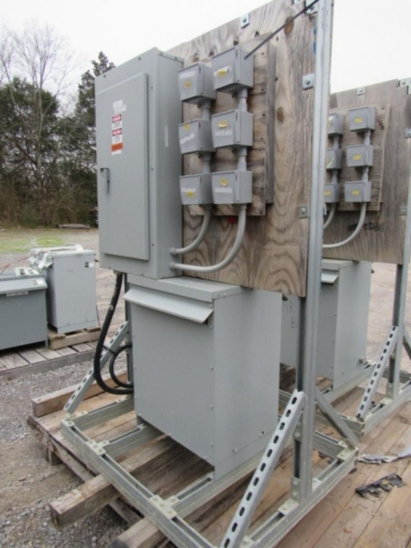 Transformer Power Station- ***Located in Cleveland TN*** MFR - GE 45 KVa 75" Tall (1) GE Safety - Image 4 of 5